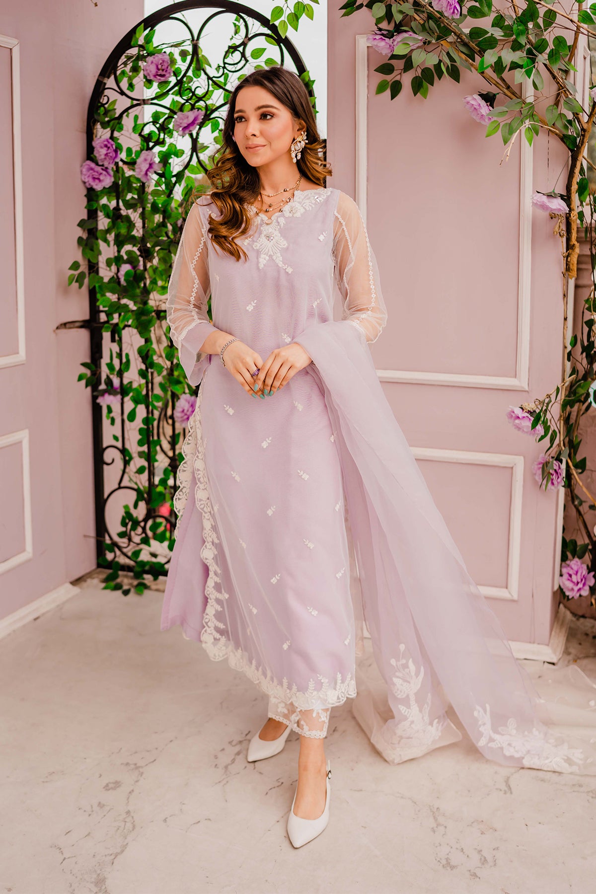Pakistani Soft Lilac Embroidered Net Salwar Kameez (3-Piece) - Image 1