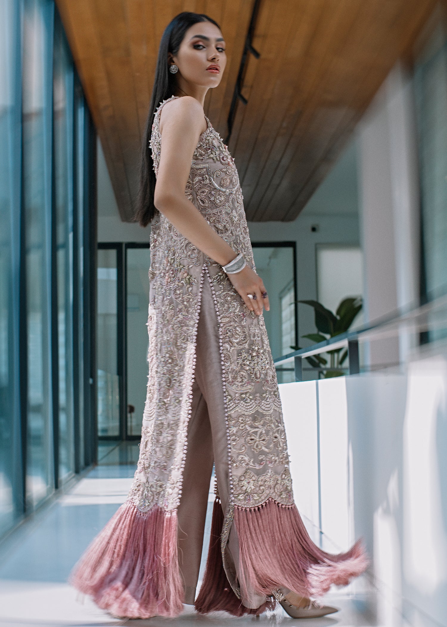 Pakistani Lilac Embellished Organza Salwar Kameez (3-Piece) - Image 4