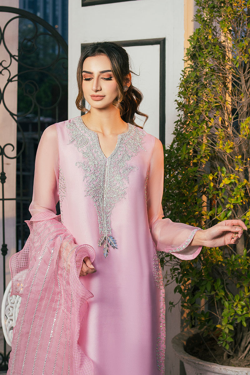 Pakistani Lilac Hand-Embellished Organza Salwar Kameez (3-Piece) - Image 2