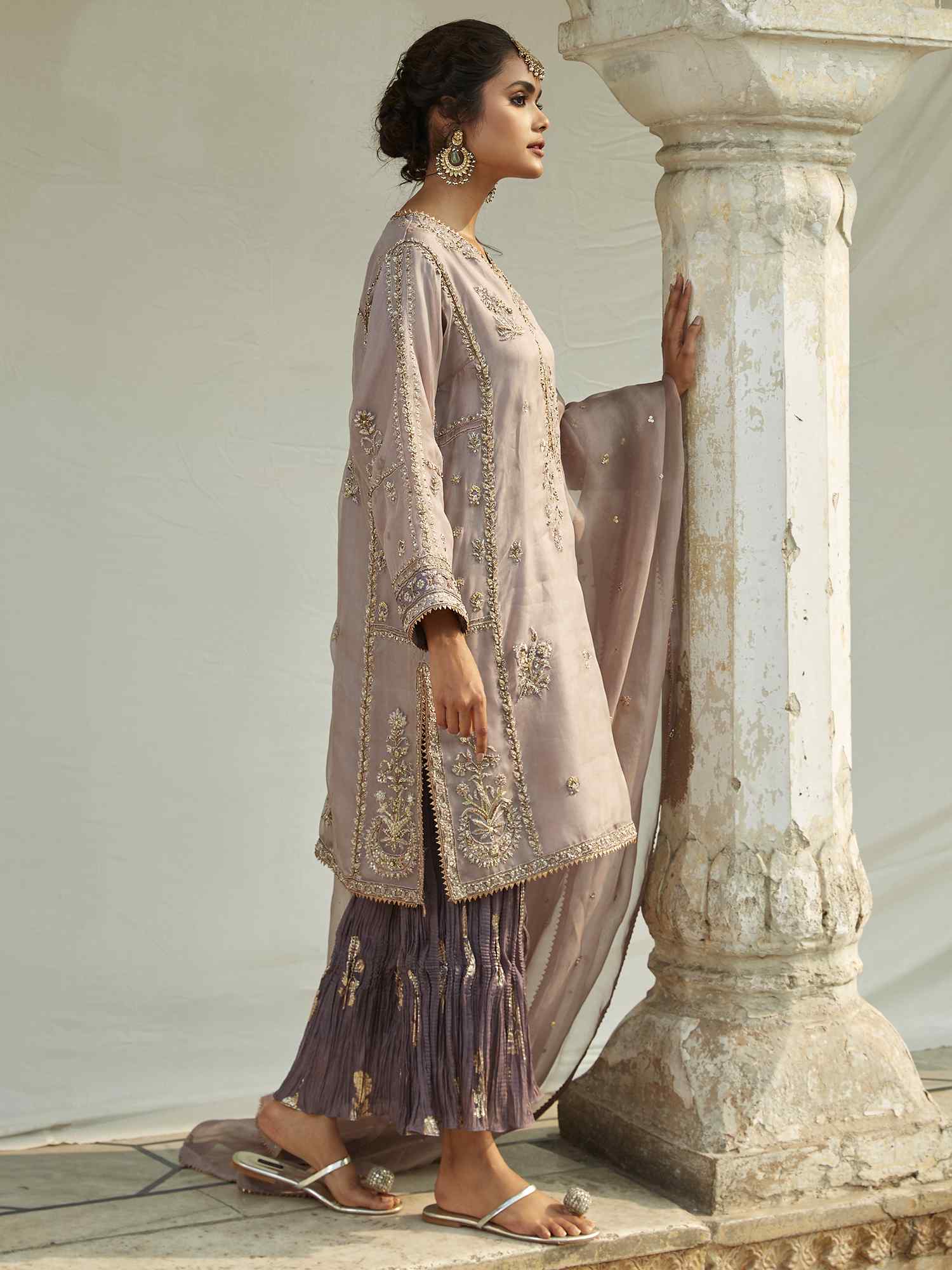 Pakistani Lavender Zardozi Organza Salwar Kameez (3-Piece) - Image 3