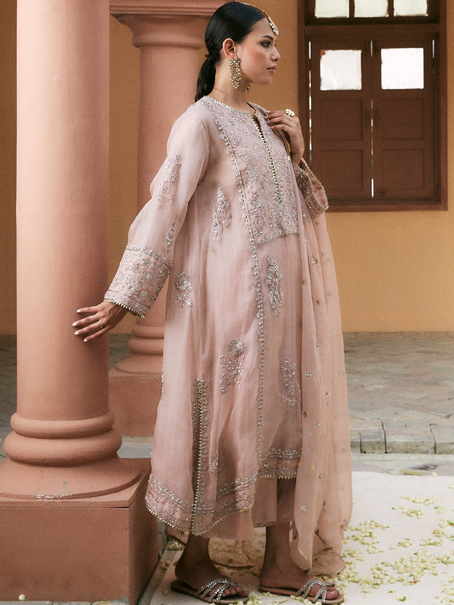 Pakistani Lilac Embroidered Organza Salwar Kameez (3-Piece) - Image 3