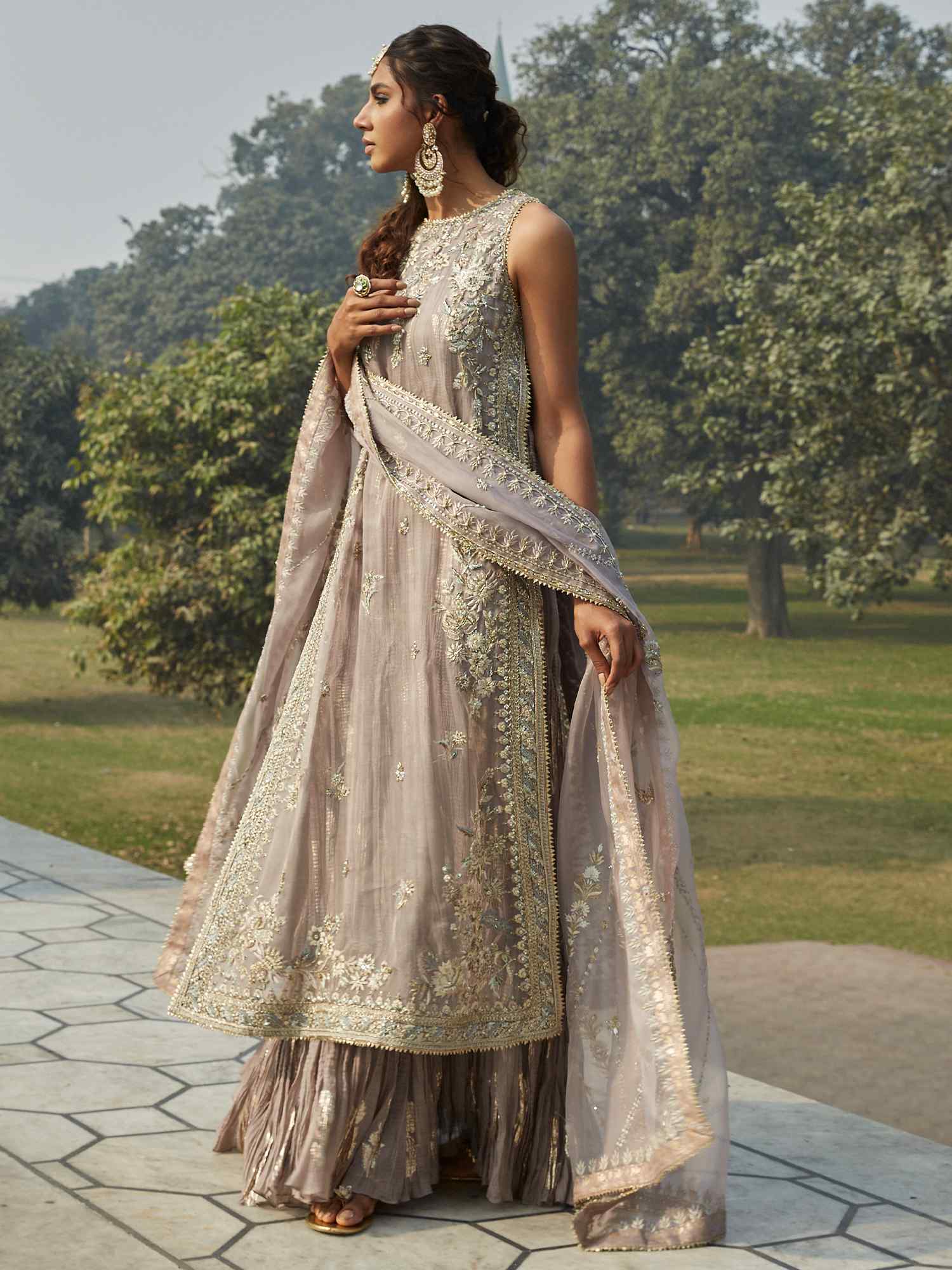 Pakistani Lavender Embroidered Organza Salwar Kameez (3-Piece) - Image 3