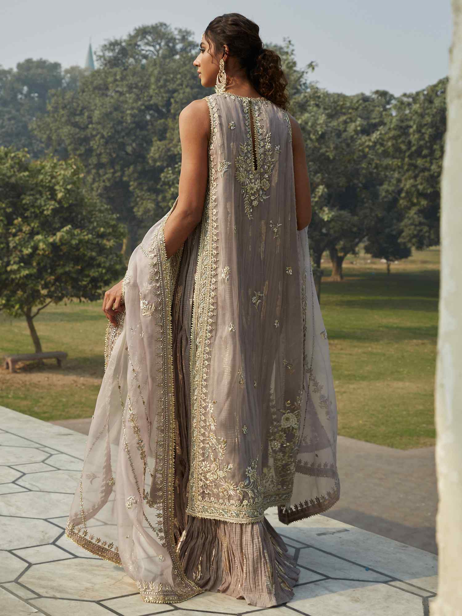 Pakistani Lavender Embroidered Organza Salwar Kameez (3-Piece) - Image 4