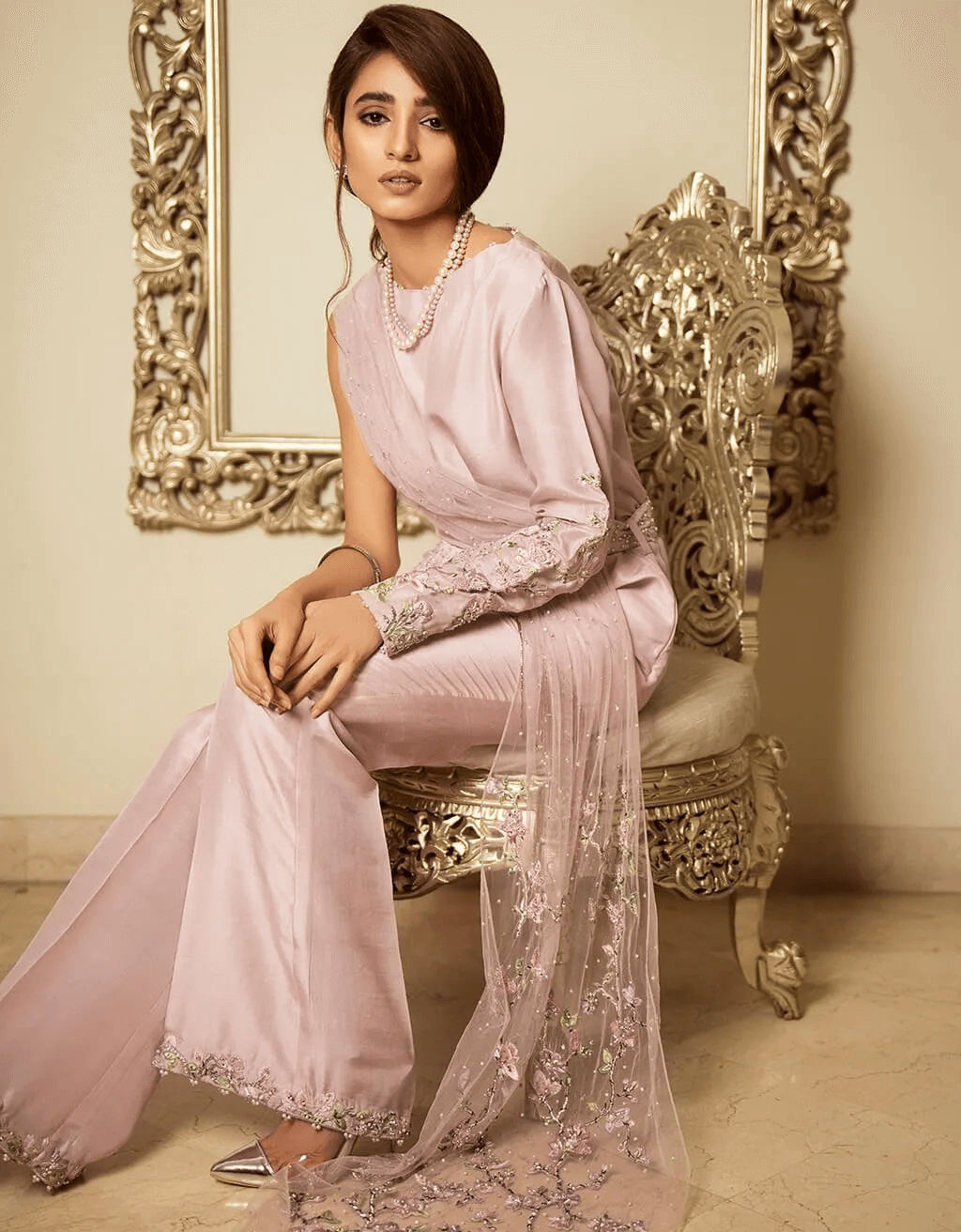 Pakistani Lilac Embroidered Pure Fabric Salwar Kameez (3-Piece) - Image 2