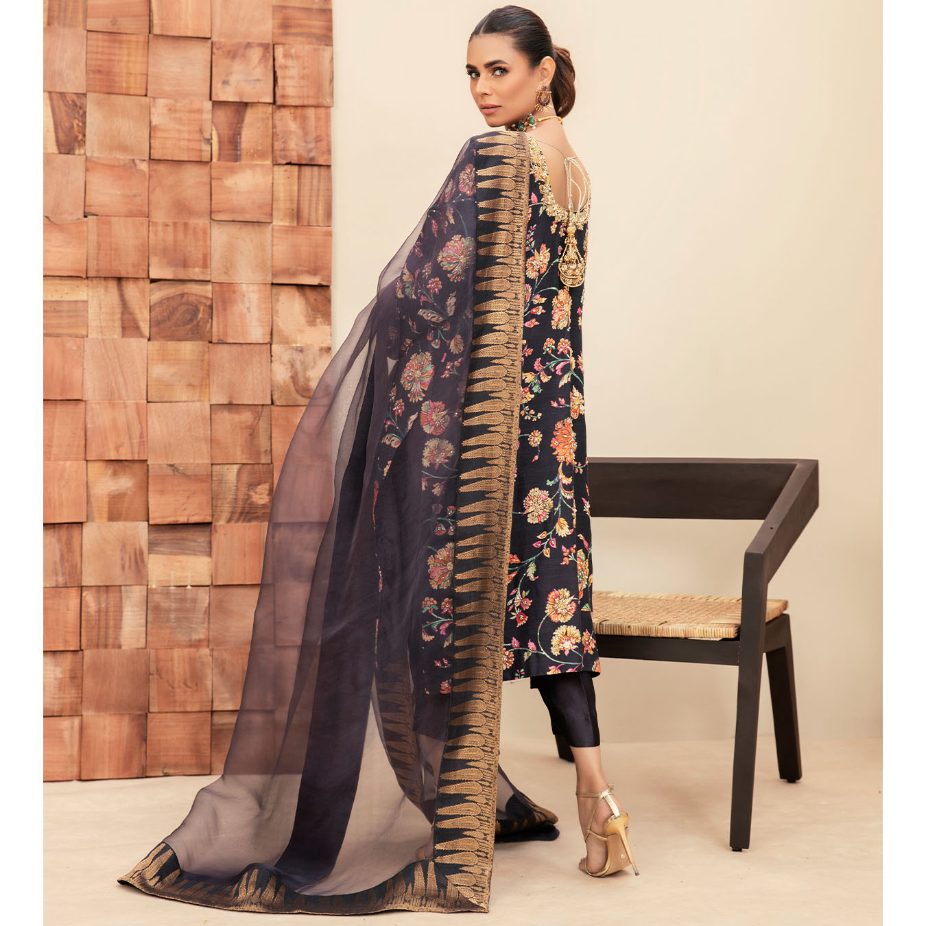 Pakistani Aubergine Zardozi Pure Silk Kurta Set (3-Piece) - Image 5