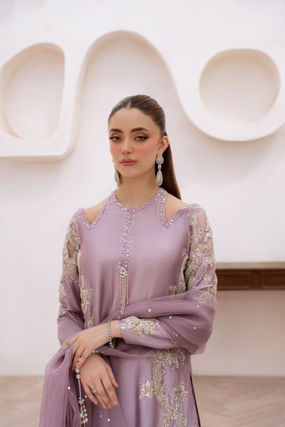 Pakistani Lilac Beaded Sheesha Silk Salwar Kameez (3-Piece) - Image 2