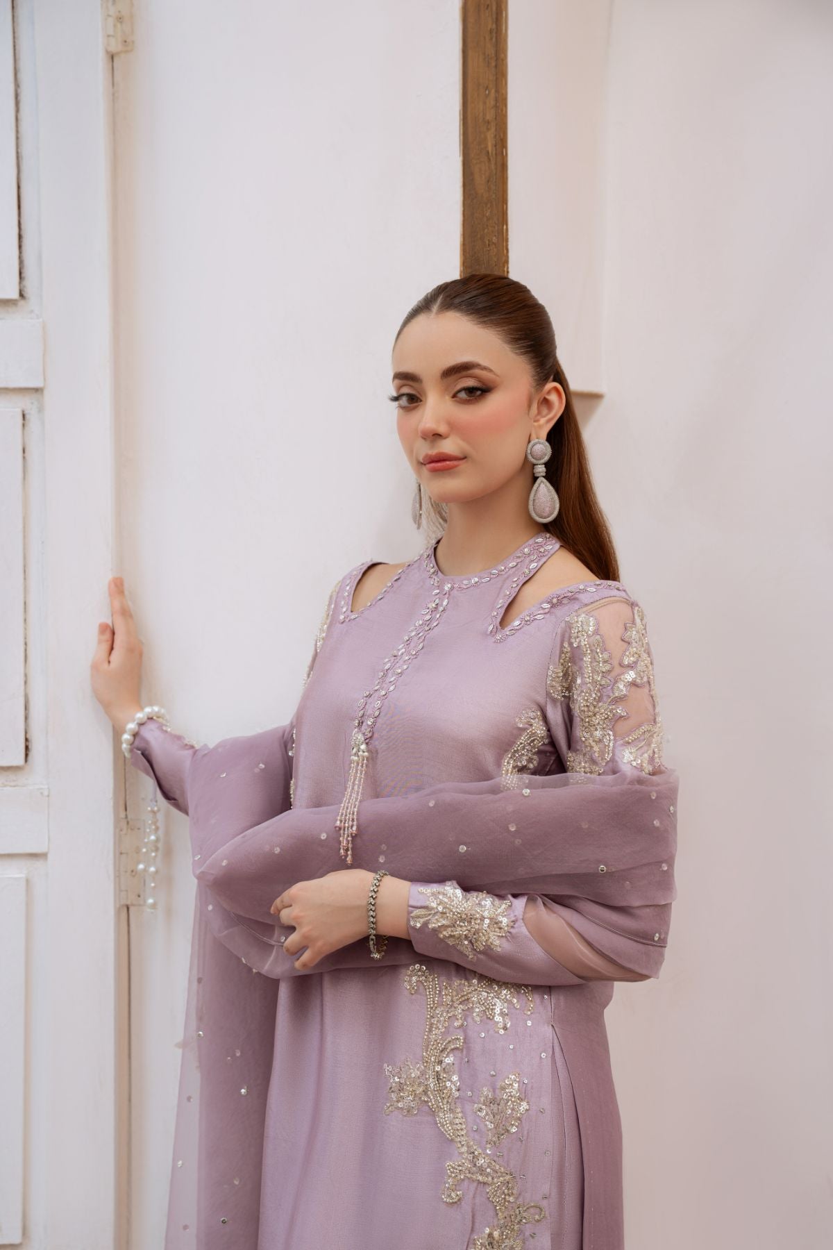 Pakistani Lilac Beaded Sheesha Silk Salwar Kameez (3-Piece) - Image 9