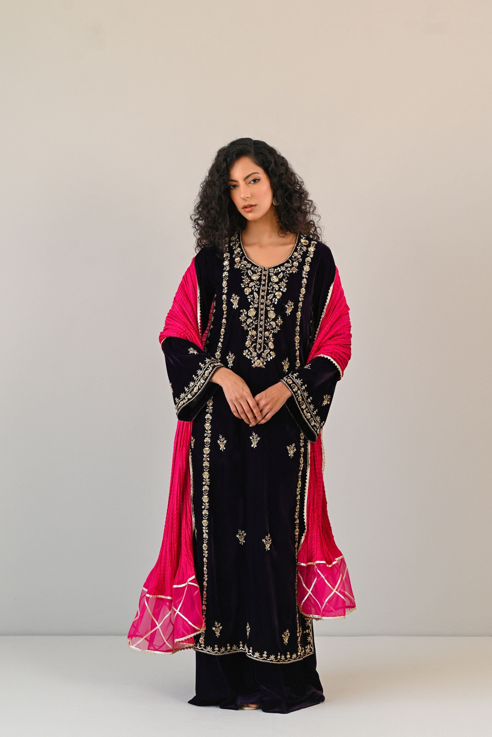 Pakistani Dark Purple Ada Work Velvet Salwar Kameez (3-Piece) - Image 2