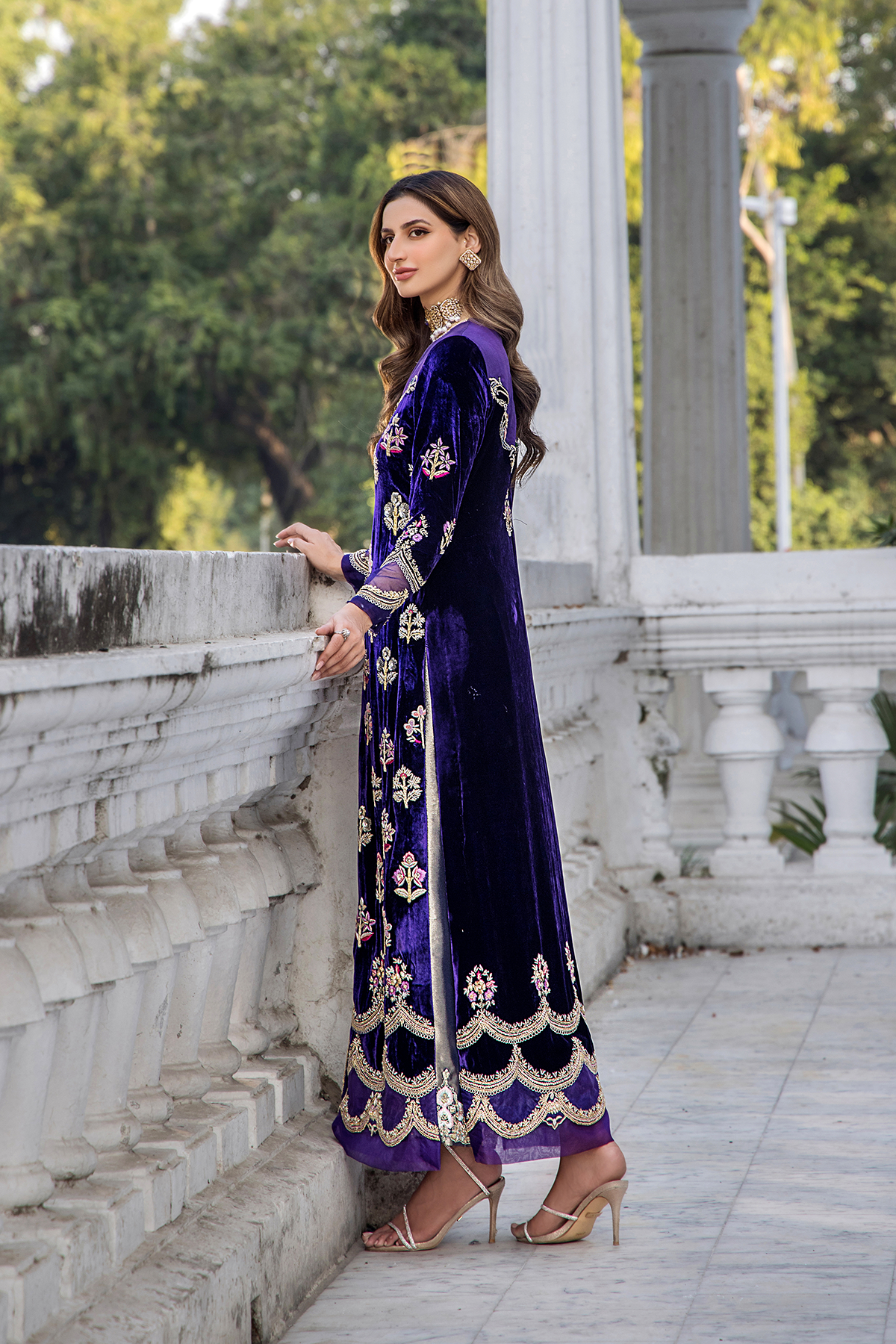 Deep Purple Embroidered Velvet Salwar Kameez (2-Piece) - Image 7