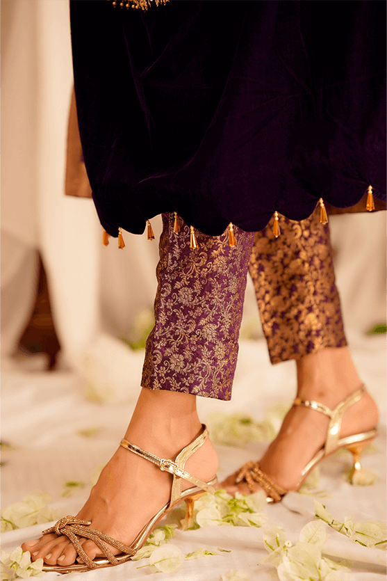 Pakistani Plum Zardozi Velvet Salwar Kameez (3-Piece) - Image 1