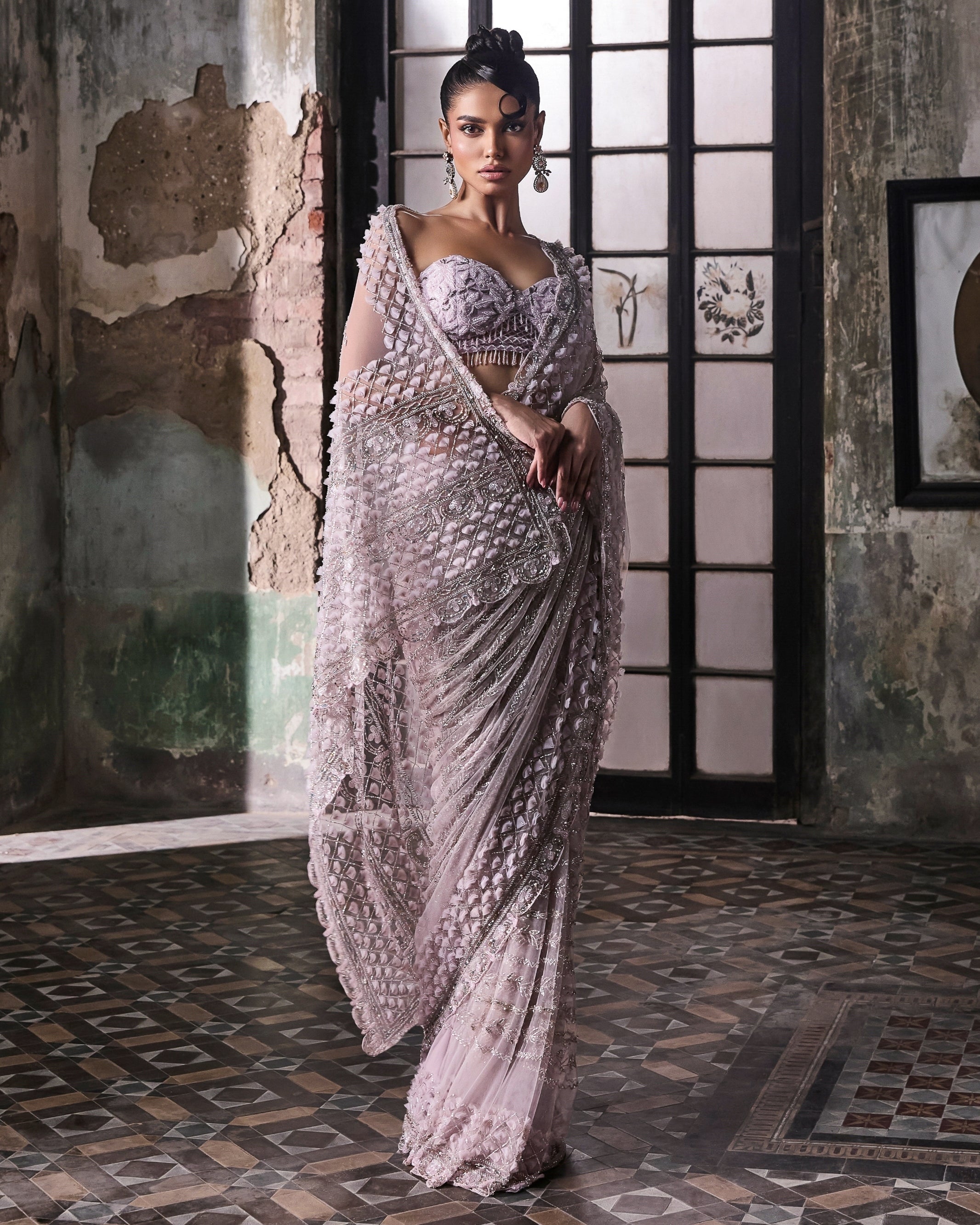 Indian Lavender 3D Petal Net Organza Saree (2-Piece) - Image 2