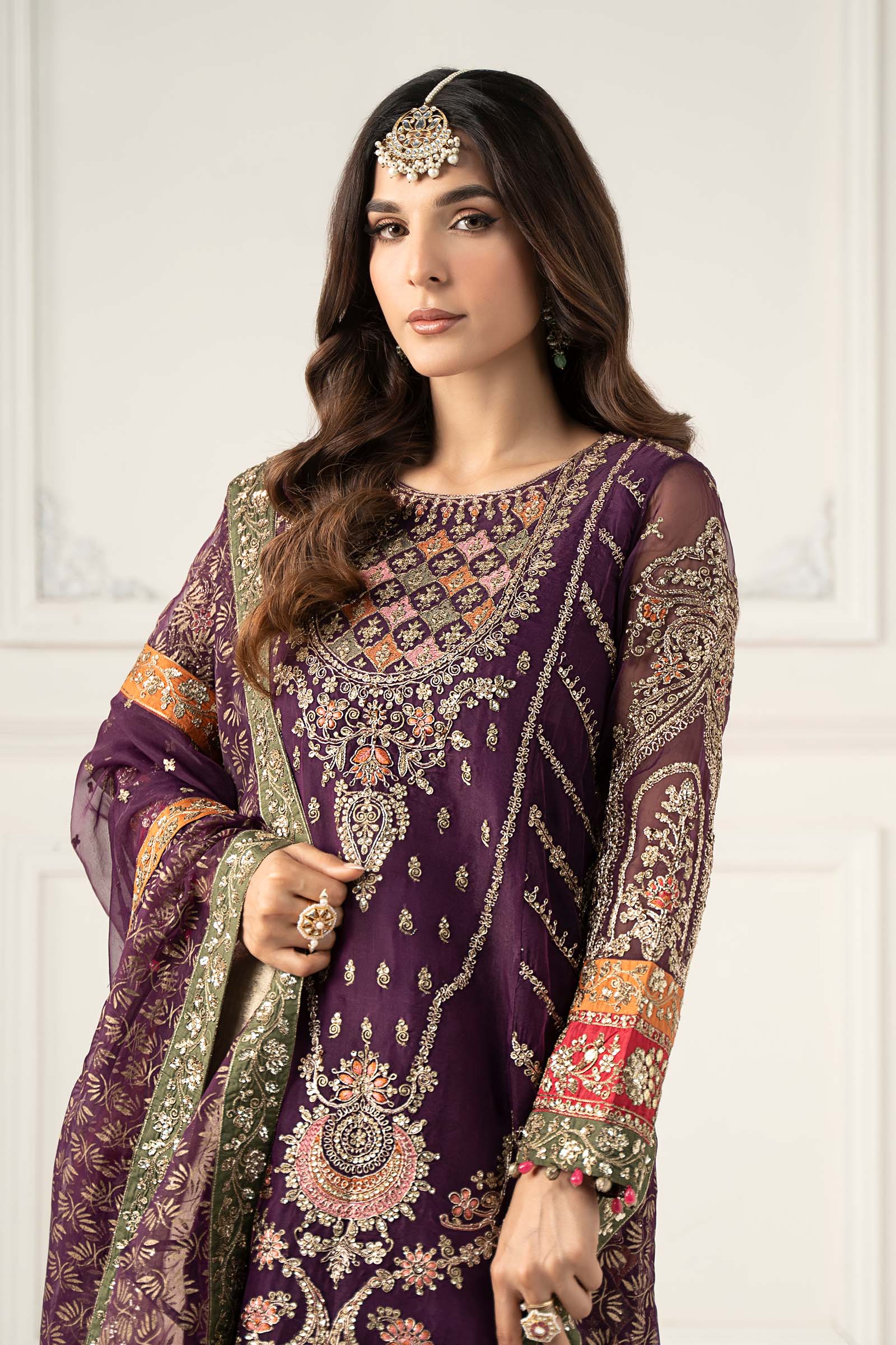 Pakistani Purple Embroidered Organza & Jamawar Sharara (3-Piece) - Image 3
