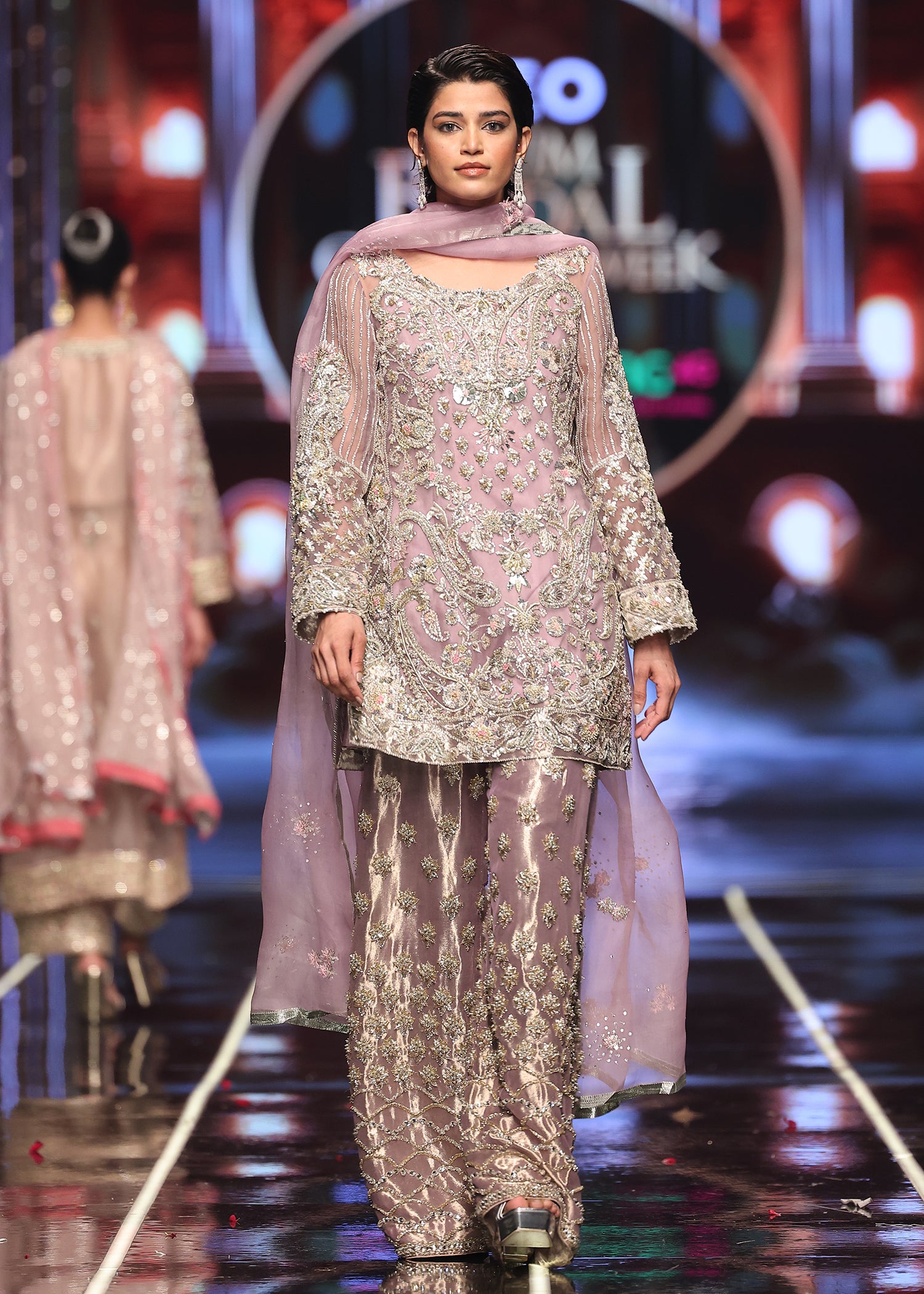 Pakistani Lavender Naqshi Dabka Tilla Organza Sharara (3-Piece) - Image 2