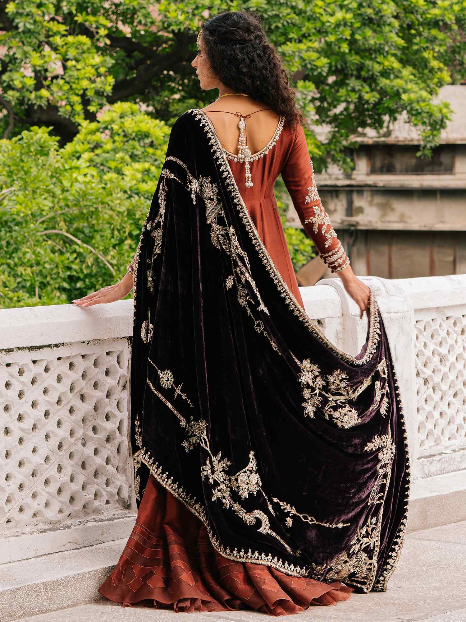 Pakistani Aubergine Hand-Embroidered Velvet Shawl (1-Pc) - Image 1