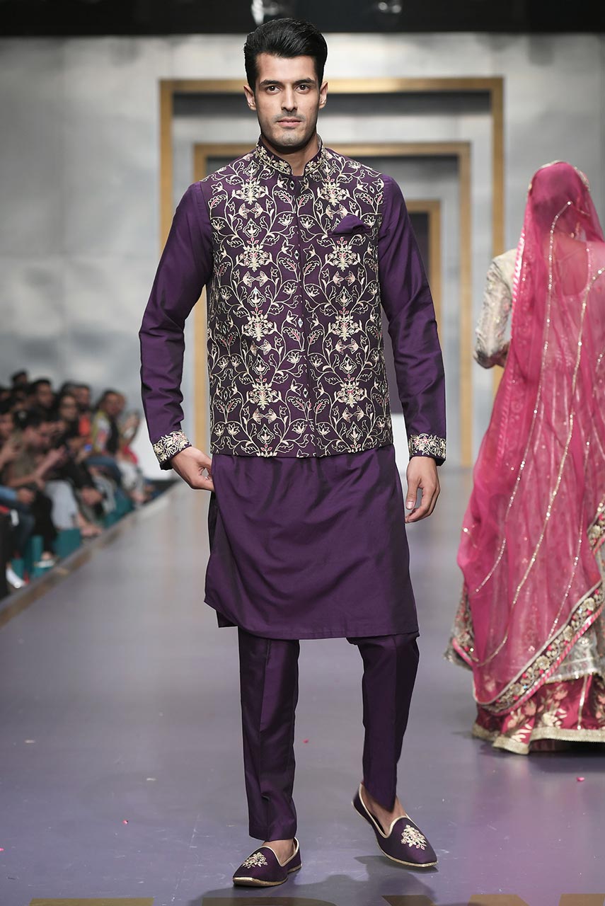 Purple Embroidered Cotton Silk Waistcoat Kurta (3-Piece) - Image 1