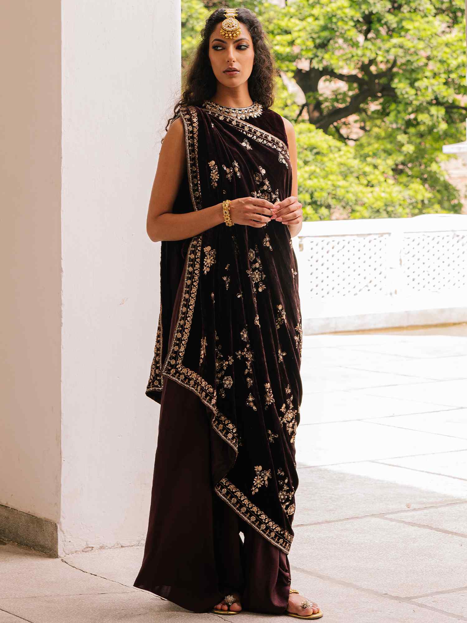 Pakistani Aubergine Embroidered Velvet & Raw Silk Cape Pant Set (2-Piece) - Image 1