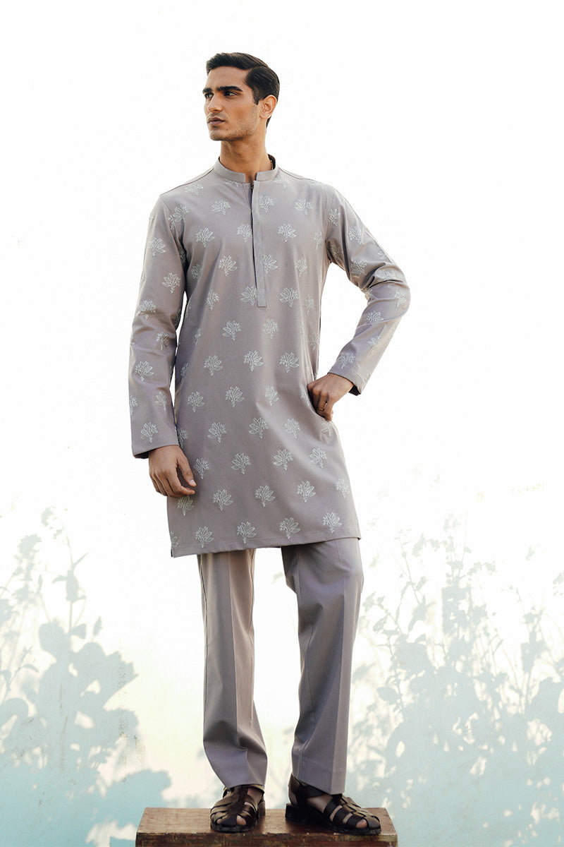 Light Purple Embroidered Multani Karandi Kurta Pajama (2-Piece) - Image 1