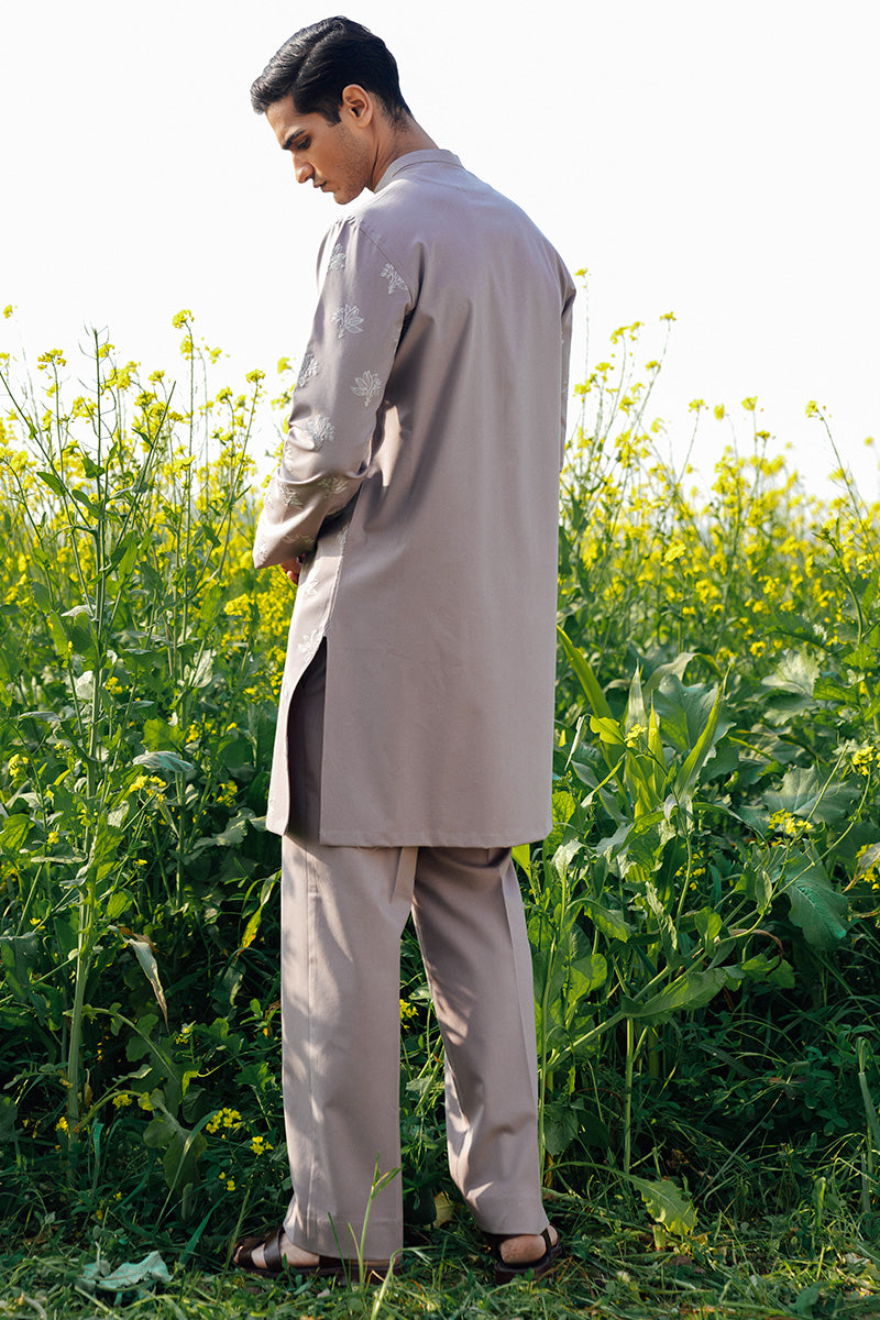 Light Purple Embroidered Multani Karandi Kurta Pajama (2-Piece) - Image 5
