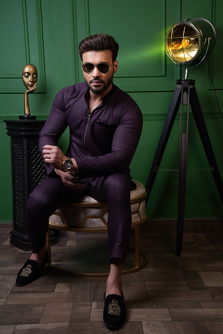 Purple Solid Silk-Blend Kurta Pajama (2-Piece) - Image 3