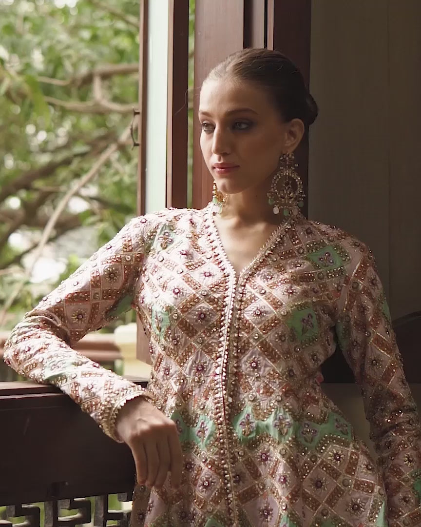 Lilac Gota Embellished Jamawar Silk Peplum (2-Piece) - Image 3