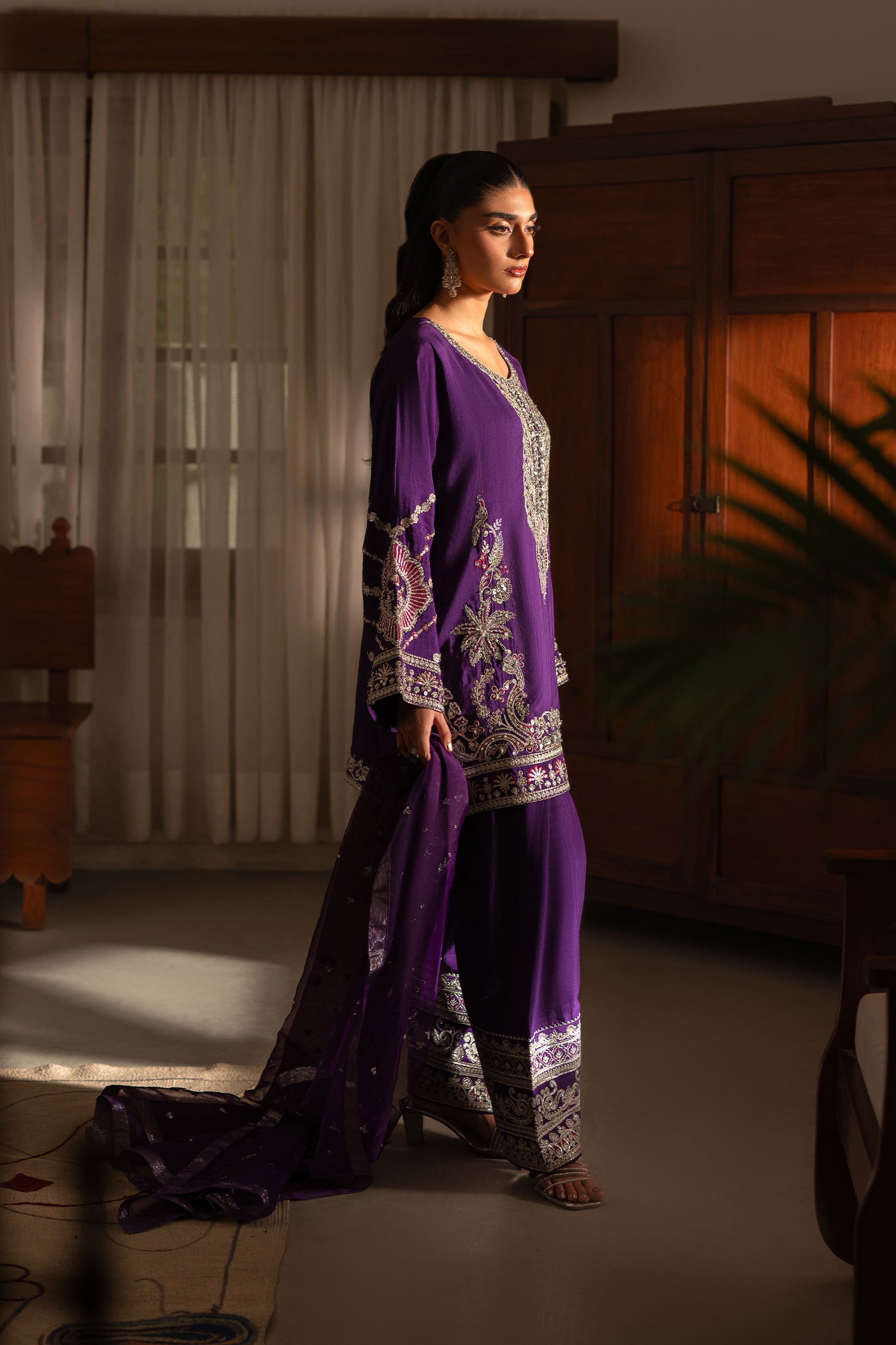 Purple Zardozi Blended Silk Kurta Shalwar (3-Piece) - Image 5