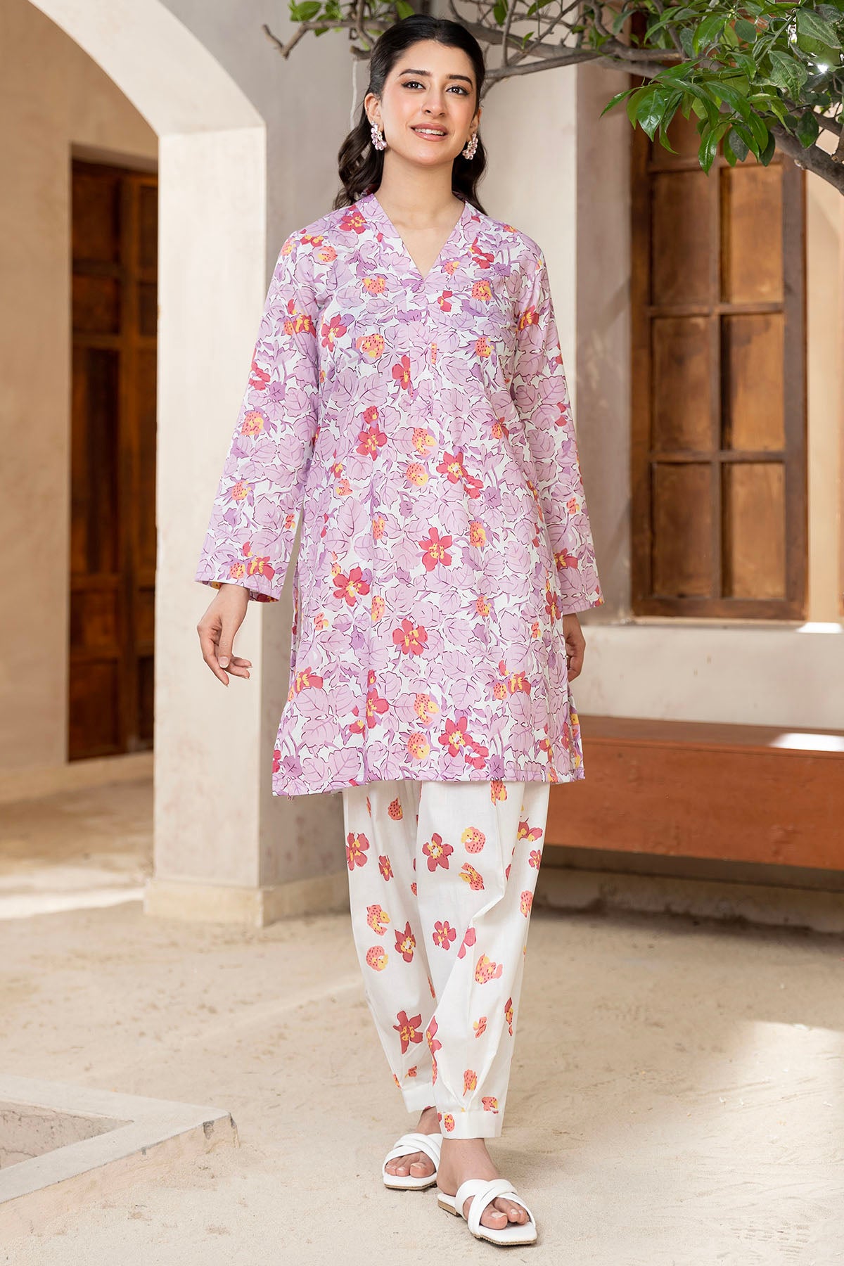 Lilac Digital Printed Cotton Lawn Salwar Kameez (2-Piece) - Image 1