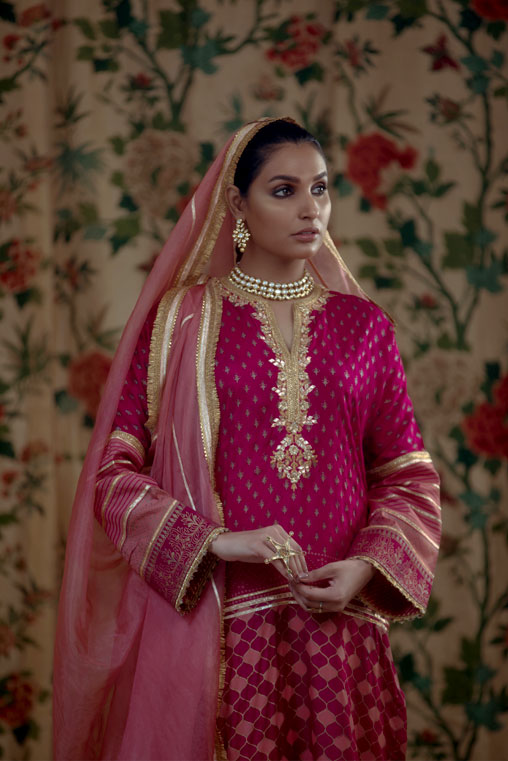 Purple Hand-Embellished Cotton Silk Kurta (3-Piece) - Image 3