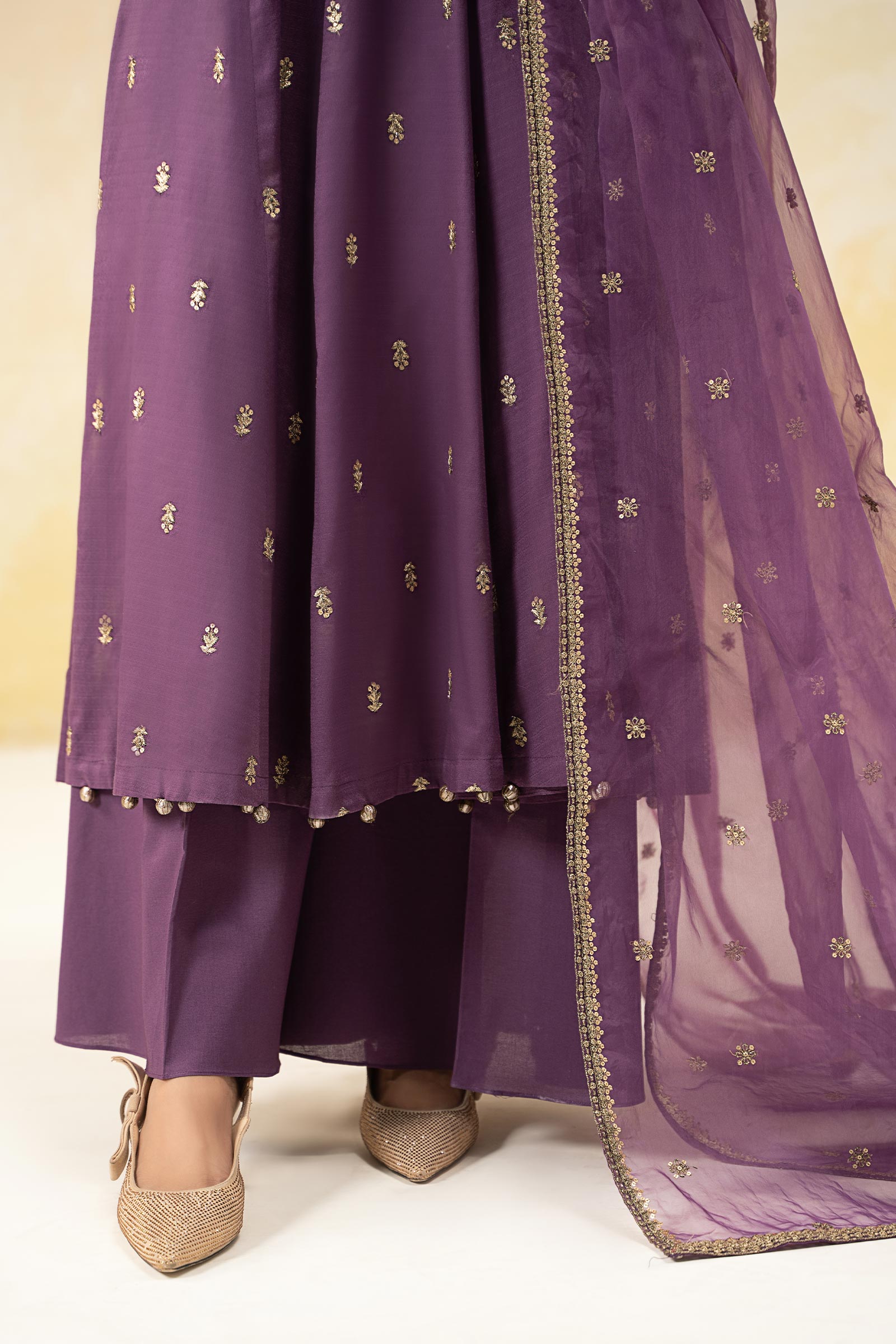 Pakistani Purple Embroidered Dobby Lawn Salwar Kameez (3-Piece) - Image 4