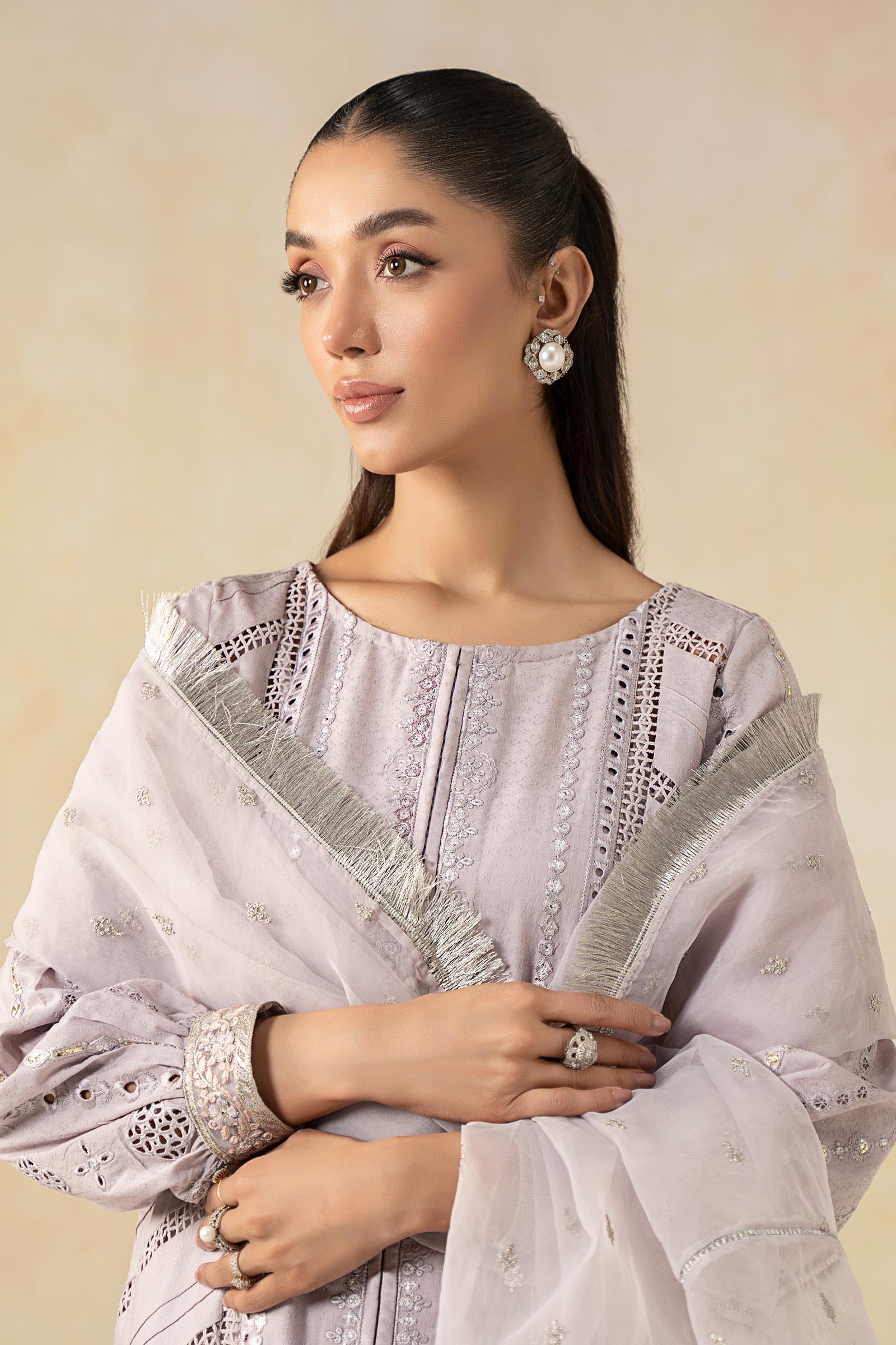 Pakistani Lilac Embroidered Dobby Salwar Kameez (3-Piece) - Image 3