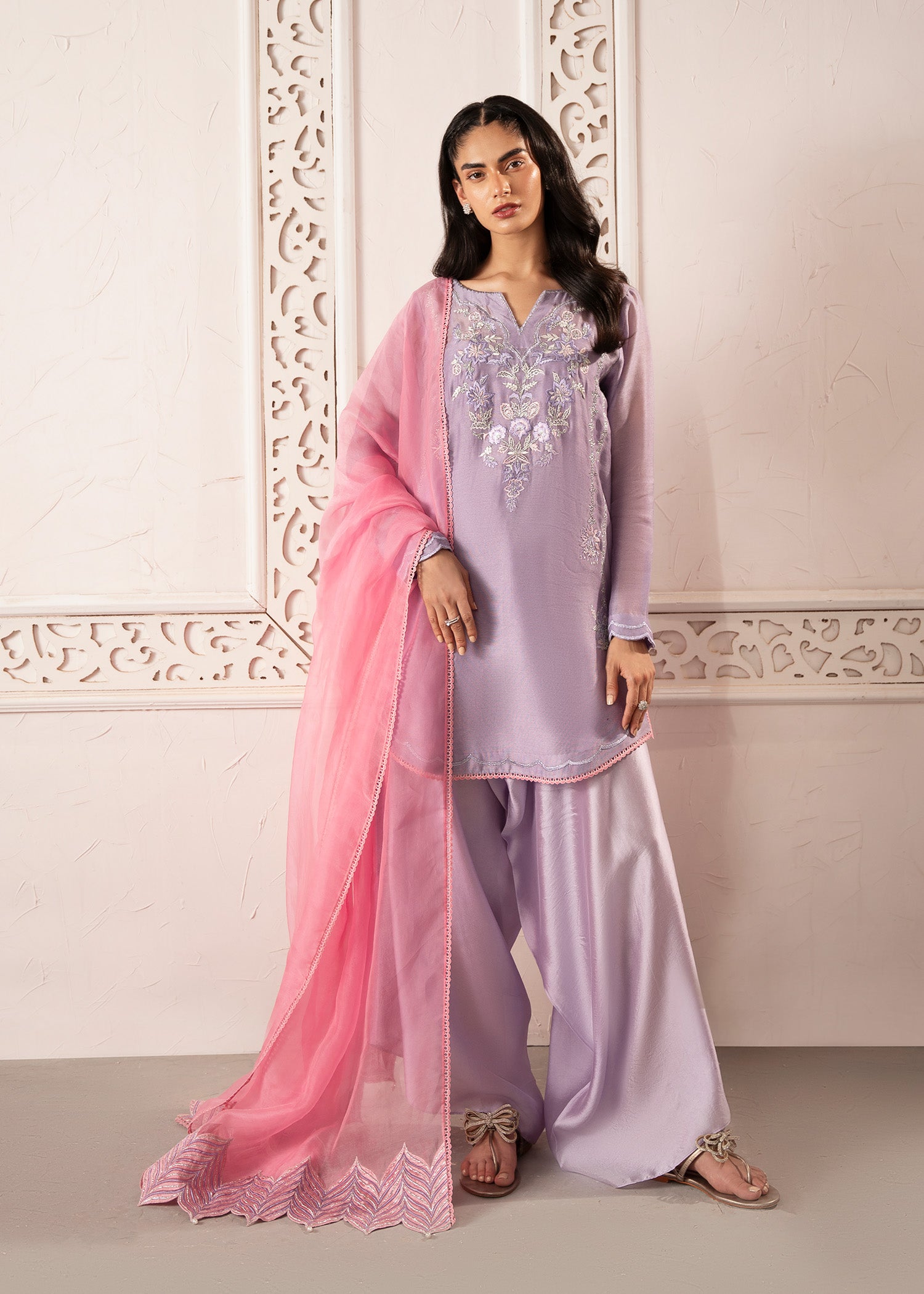 Pakistani Rich Lilac Resham Embroidered Khaddi Silk Salwar Kameez (3-Piece) - Image 5