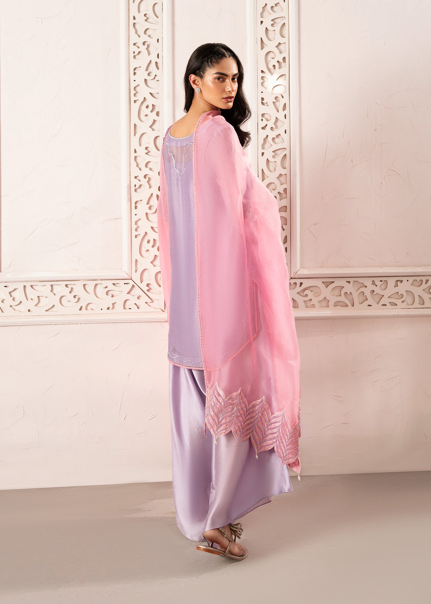 Pakistani Rich Lilac Resham Embroidered Khaddi Silk Salwar Kameez (3-Piece) - Image 9