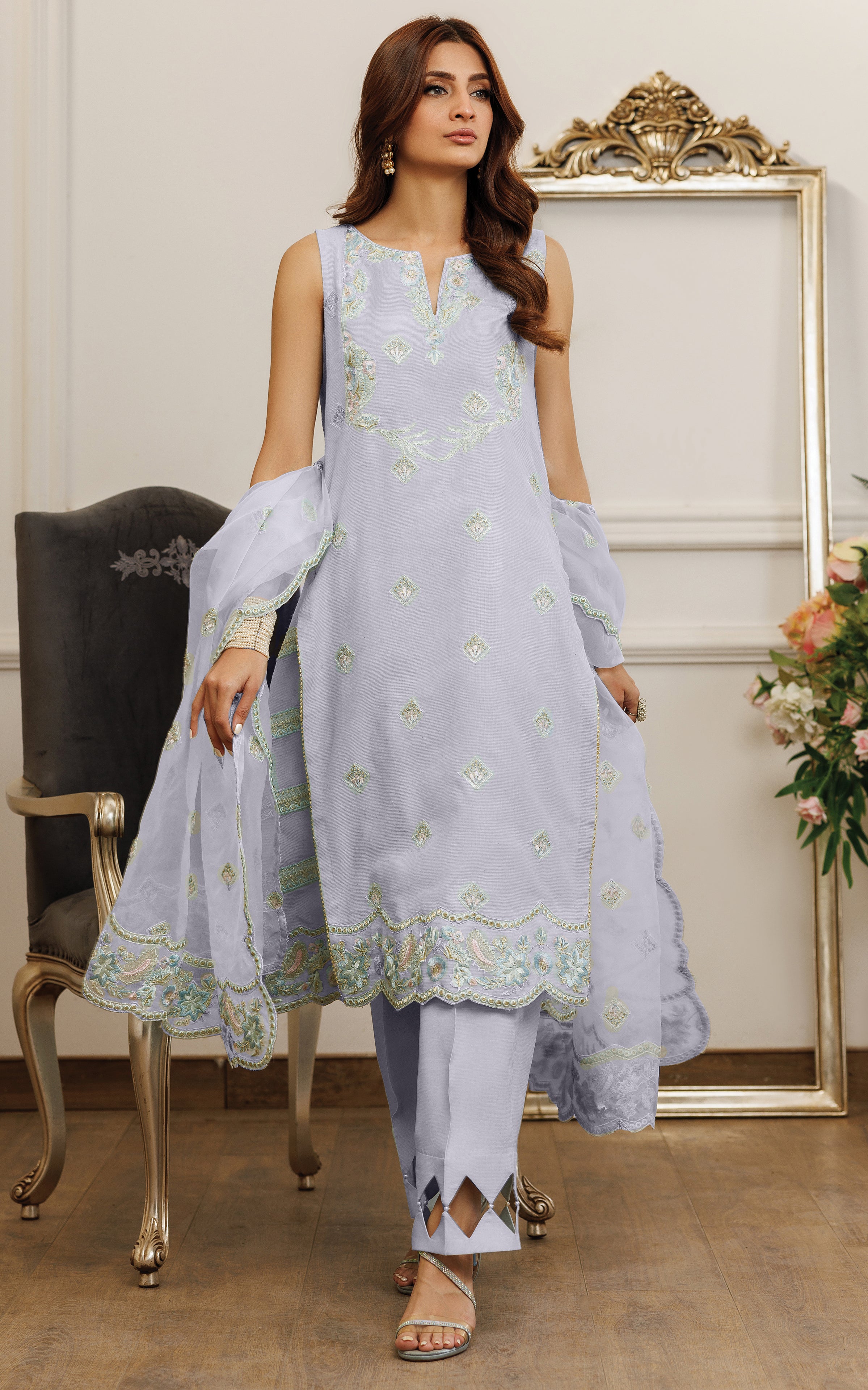 Pakistani Lilac Zari & Sequin Khaddi Salwar Kameez (3-Piece) - Image 1