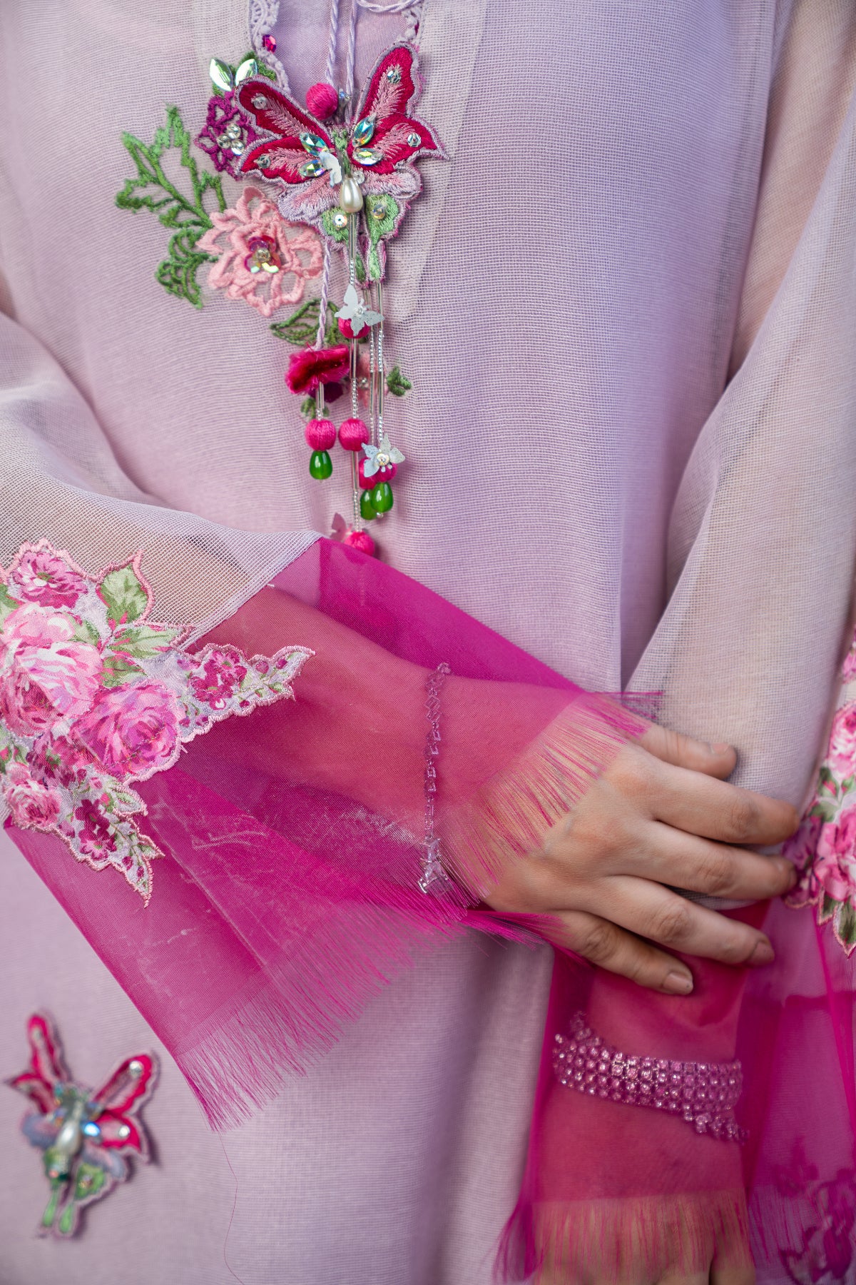 Lilac Appliqué Khadi Net Salwar Kameez (3-Piece) - Image 6