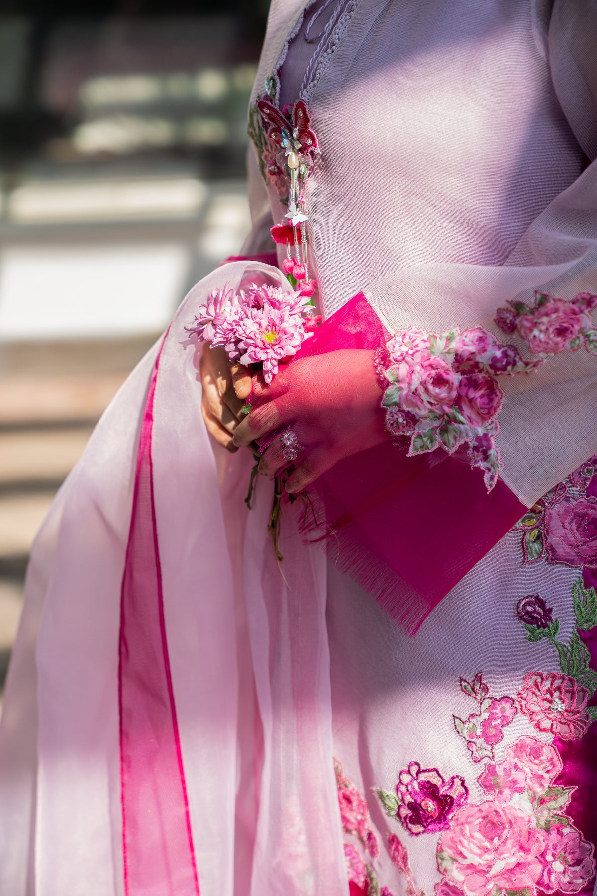 Lilac Appliqué Khadi Net Salwar Kameez (3-Piece) - Image 7