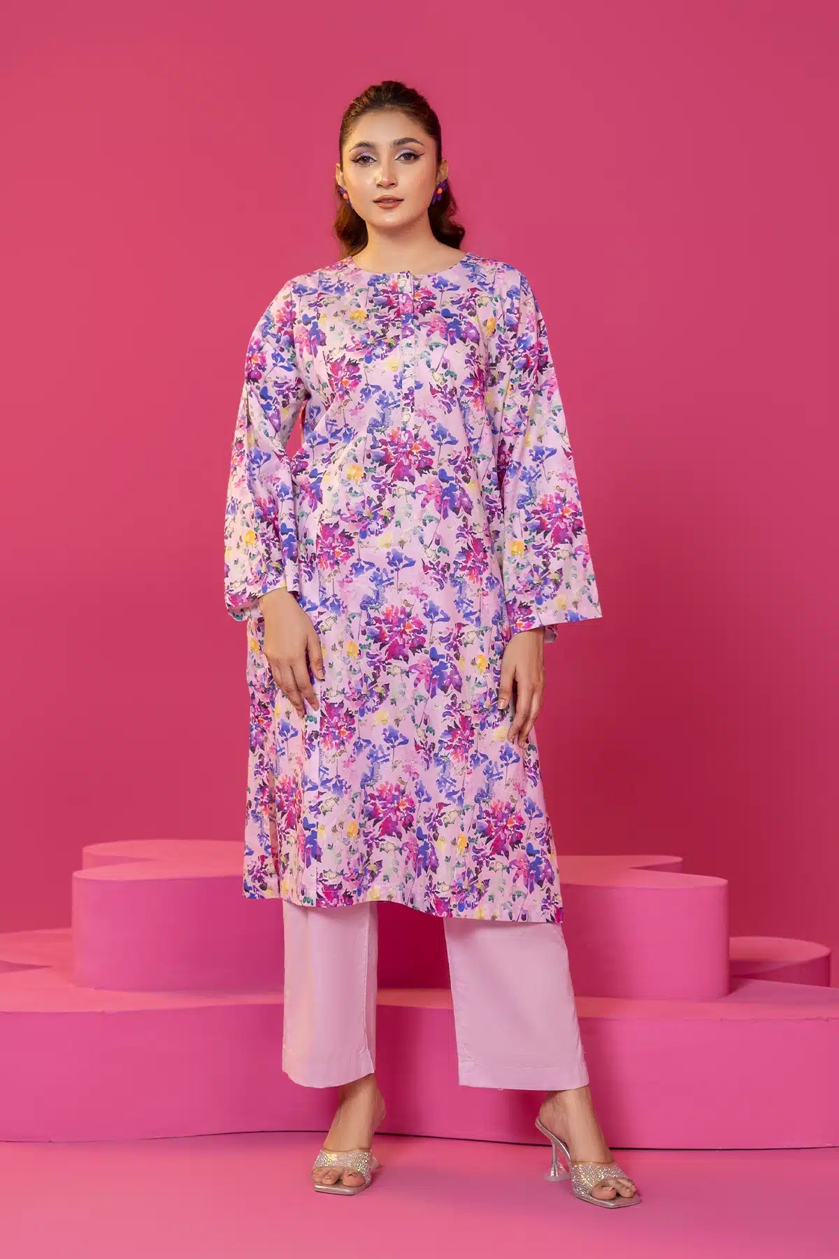 Pakistani Lilac Digital Printed Lawn Salwar Kameez (2-Piece) - Image 1