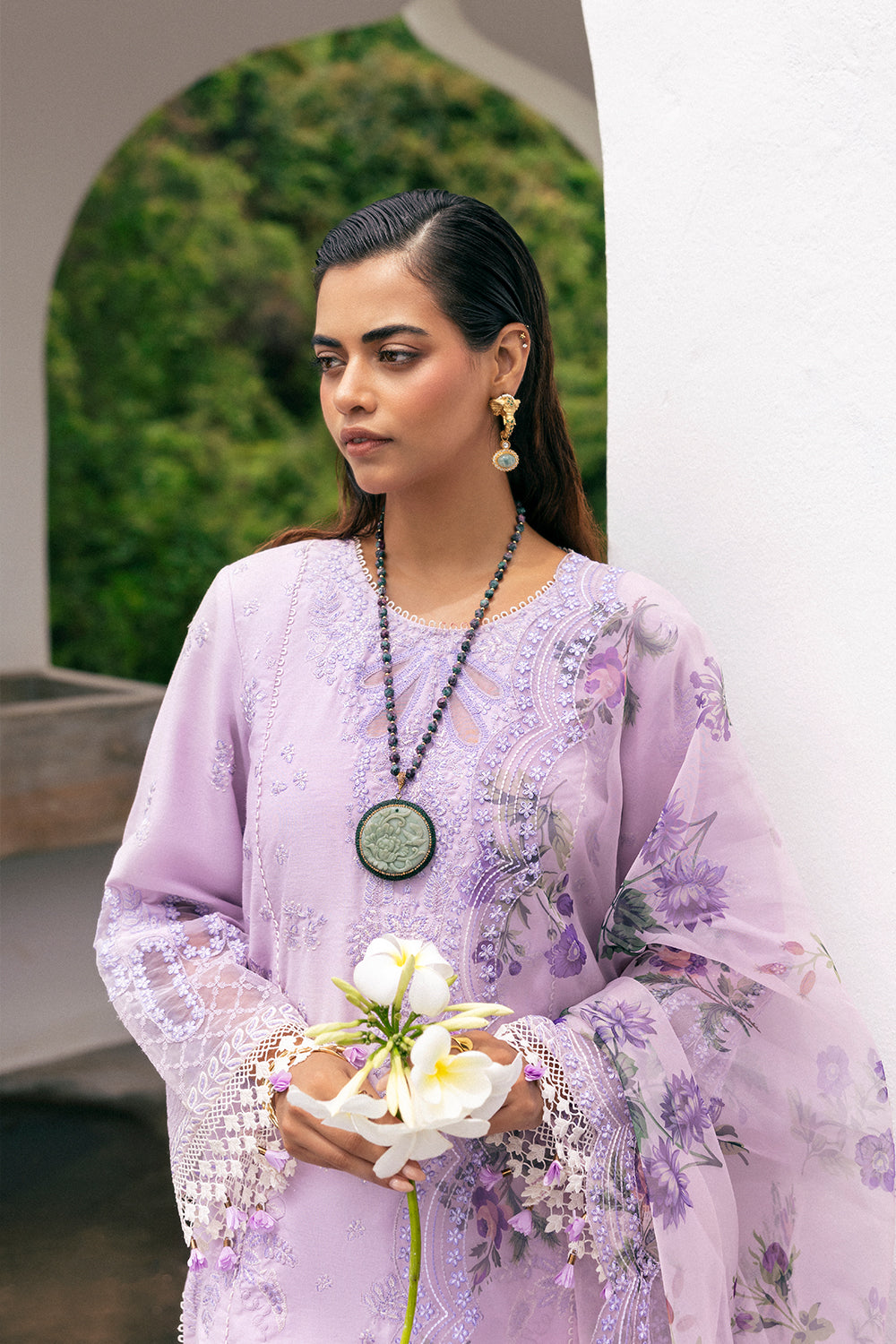 Lilac Embroidered Lawn & Organza Salwar Kameez (3-Piece) - Image 3