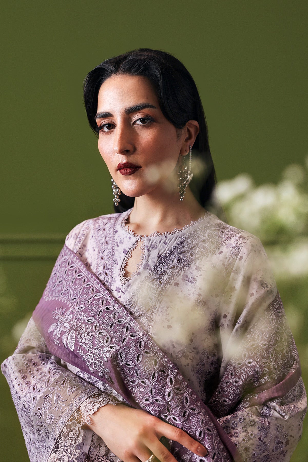 Pakistani Lilac Embroidered Lawn & Organza 3-Piece Suit - Image 4