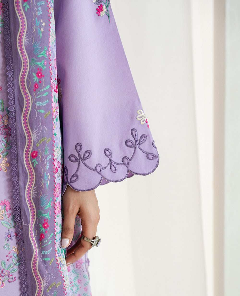 Pakistani Lilac Ribbon-Embroidered Lawn Salwar Kameez (3-Piece) - Image 5