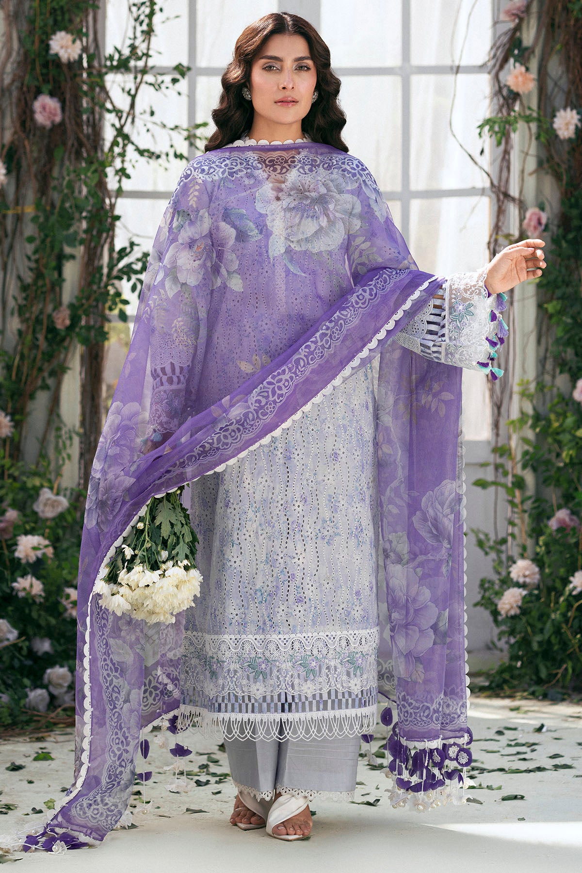 Lilac Schiffli Embroidered Lawn 3-Piece Suit - Image 2