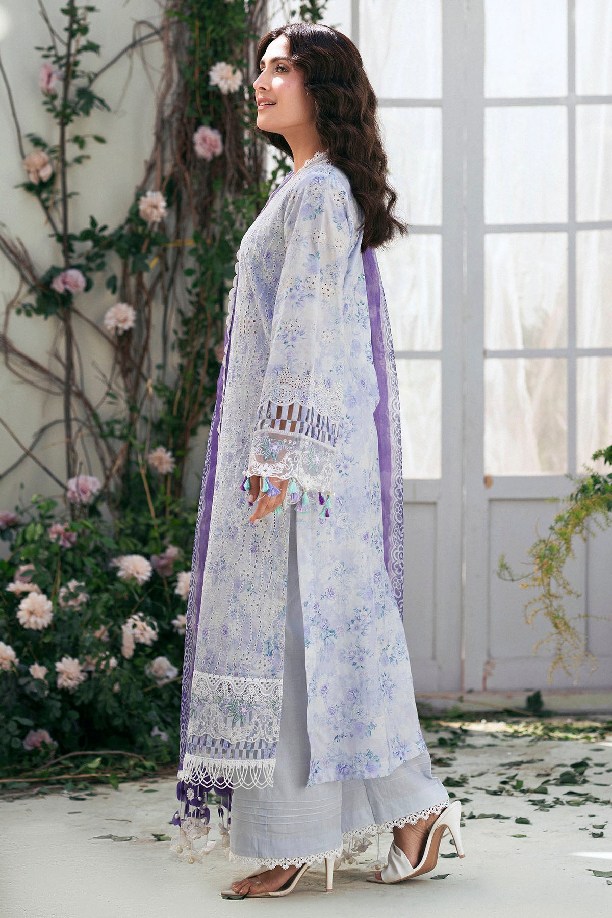 Lilac Schiffli Embroidered Lawn 3-Piece Suit - Image 3