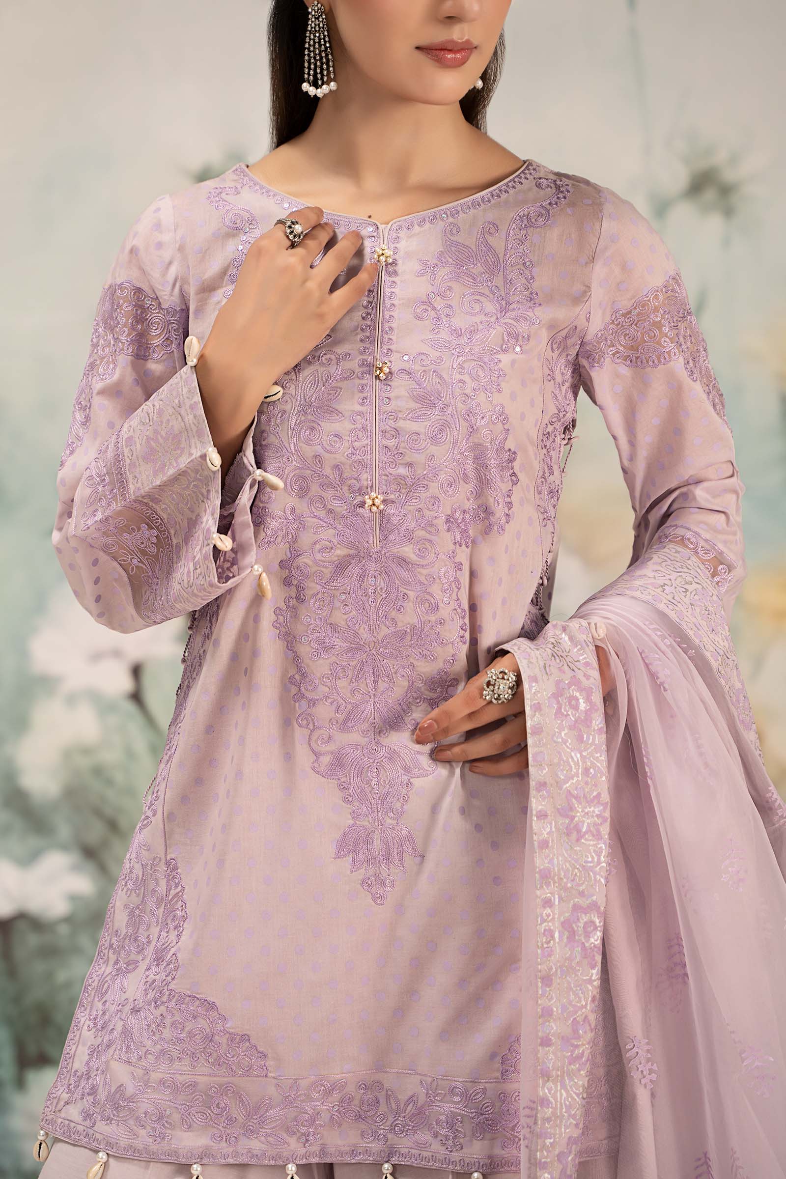 Pakistani Lilac Embroidered Lawn Salwar Kameez (3-Piece) - Image 10