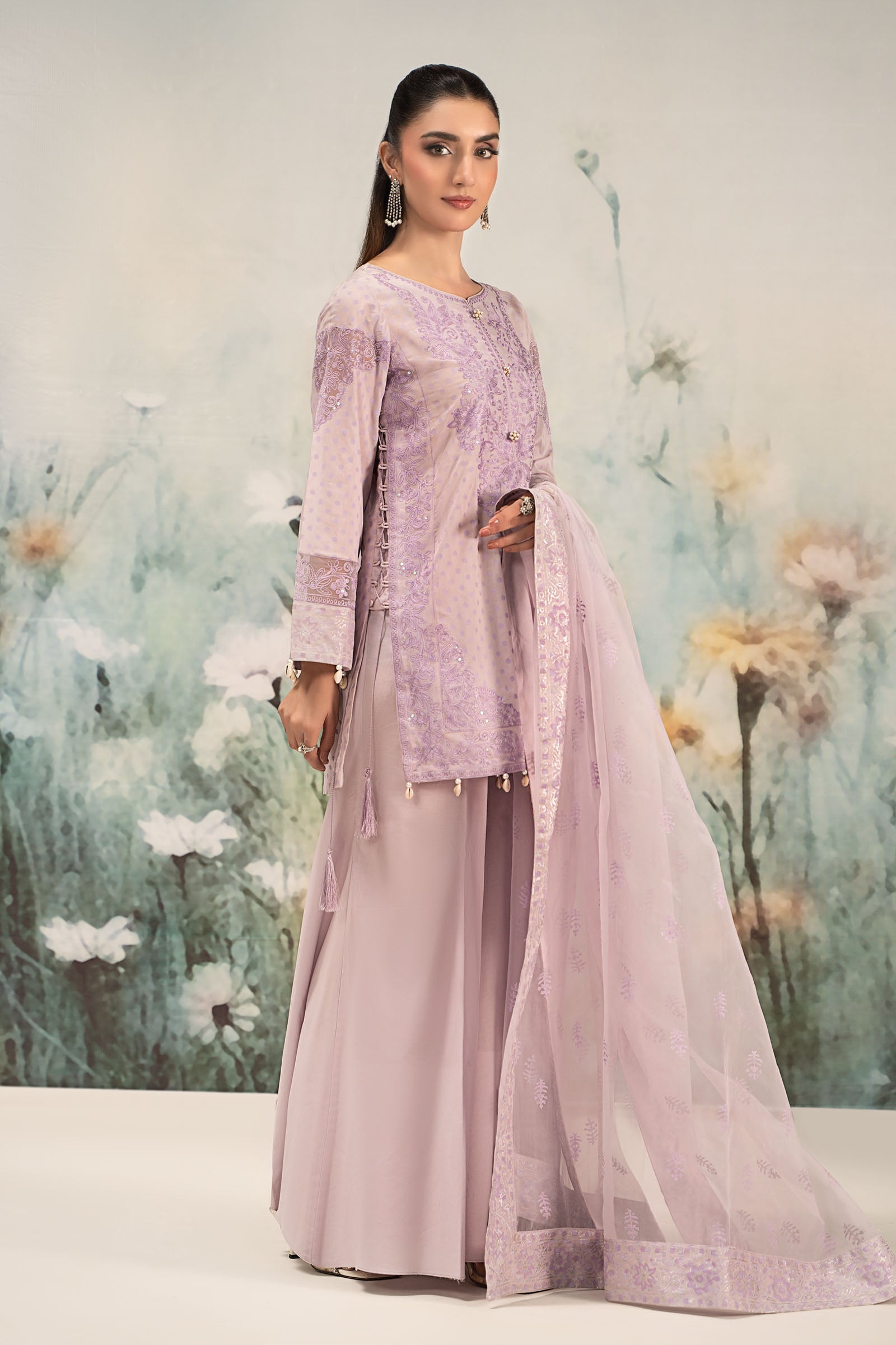 Pakistani Lilac Embroidered Lawn Salwar Kameez (3-Piece) - Image 13