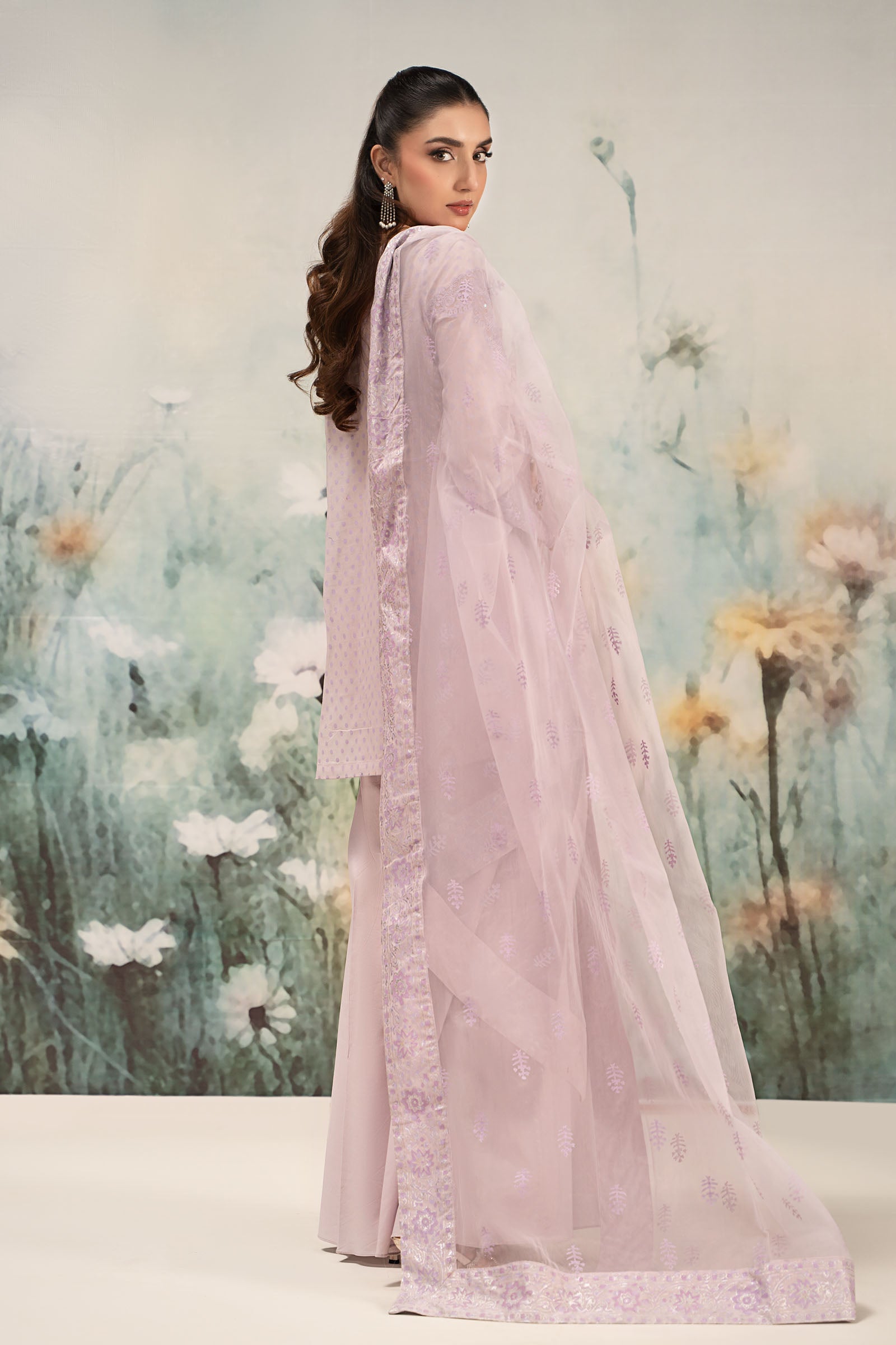 Pakistani Lilac Embroidered Lawn Salwar Kameez (3-Piece) - Image 14