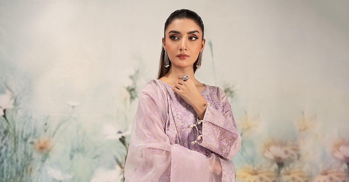 Pakistani Lilac Embroidered Lawn Salwar Kameez (3-Piece) - Image 15