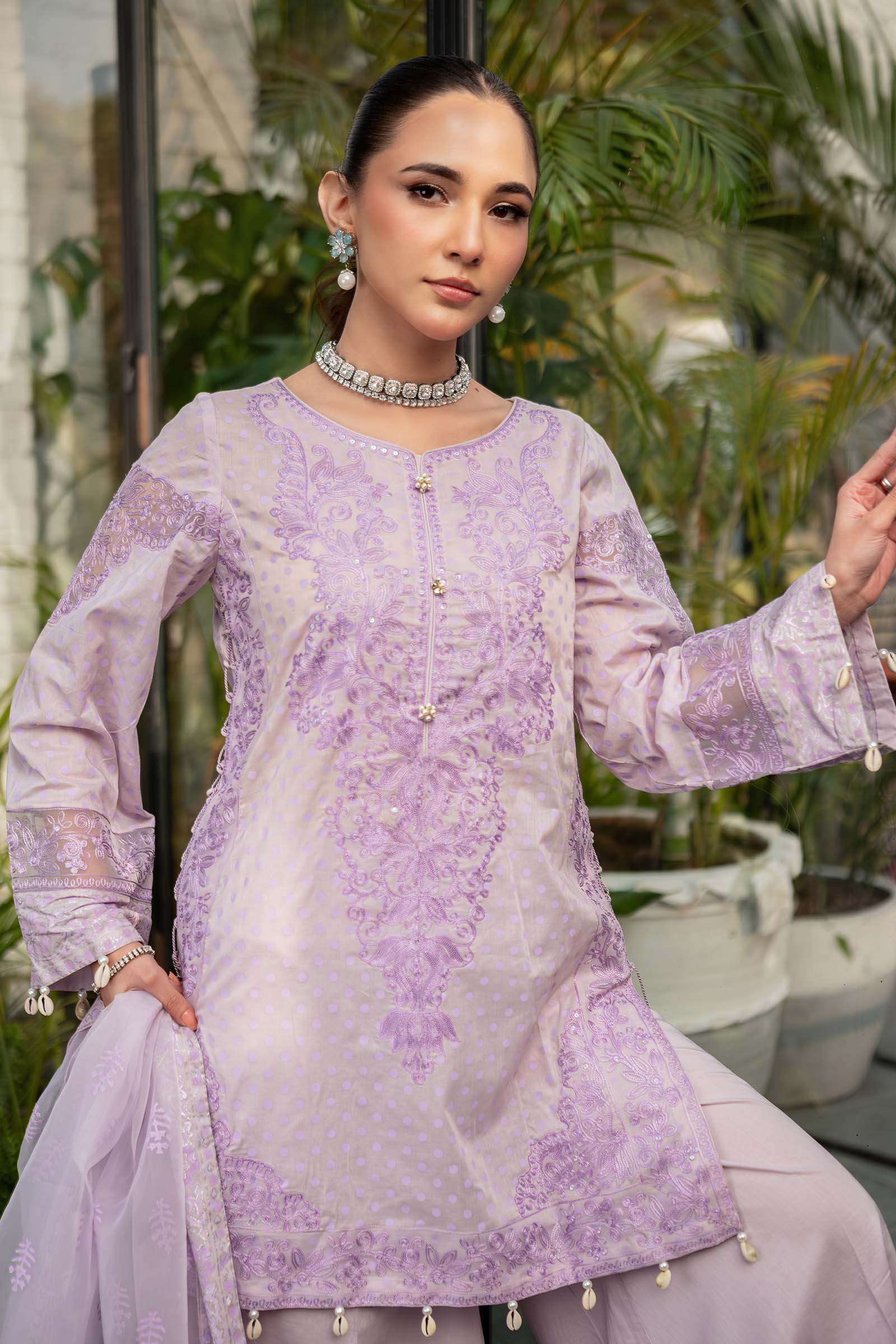 Pakistani Lilac Embroidered Lawn Salwar Kameez (3-Piece) - Image 2