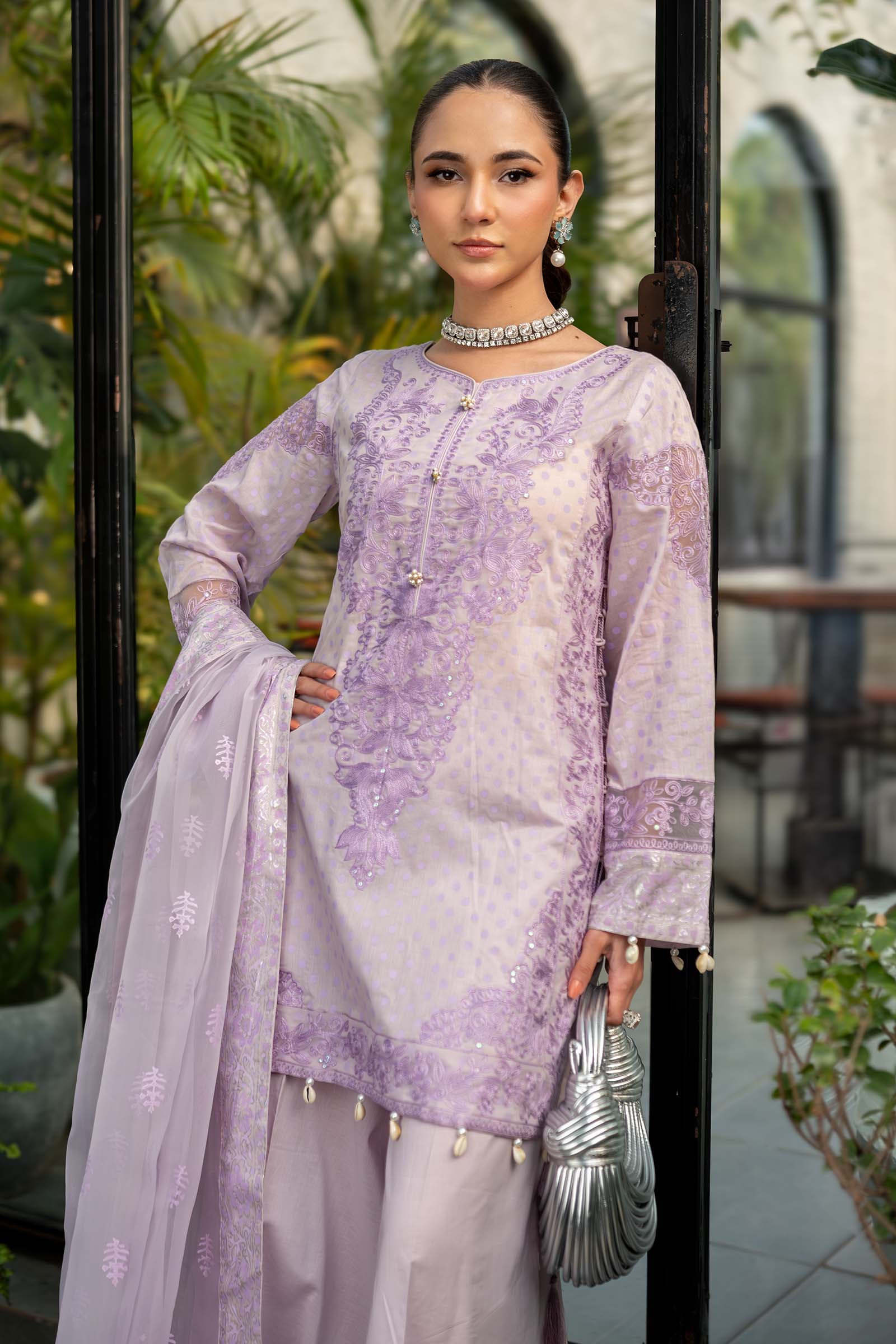 Pakistani Lilac Embroidered Lawn Salwar Kameez (3-Piece) - Image 4