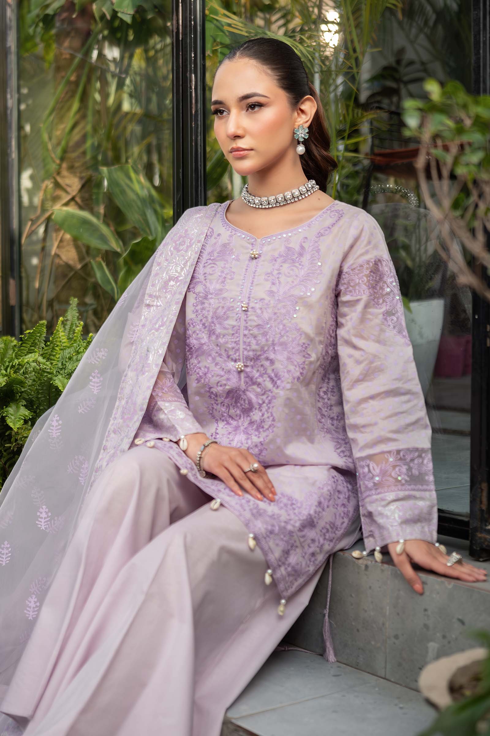 Pakistani Lilac Embroidered Lawn Salwar Kameez (3-Piece) - Image 6