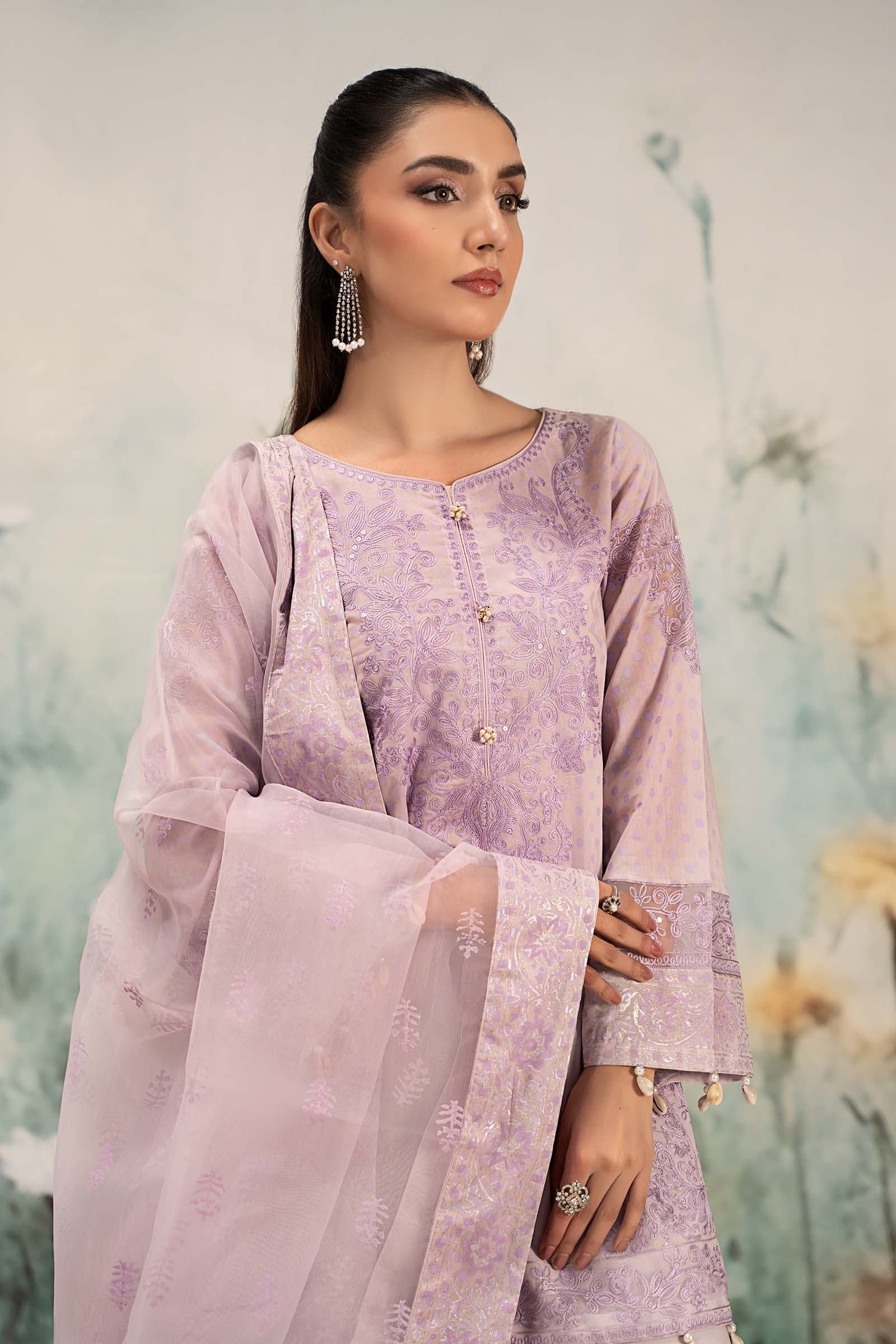 Pakistani Lilac Embroidered Lawn Salwar Kameez (3-Piece) - Image 8