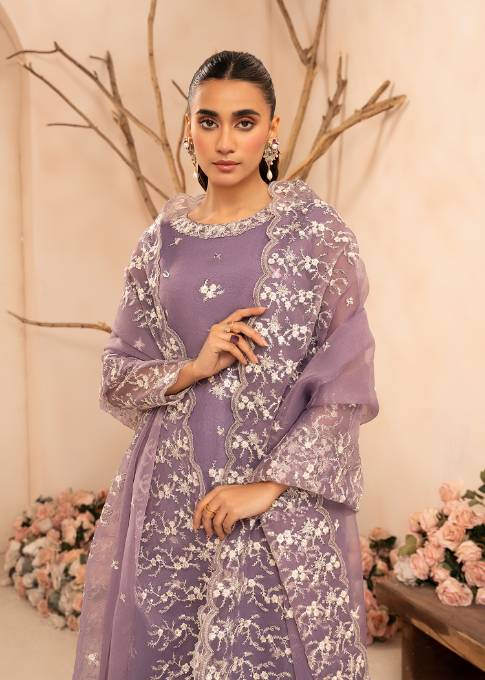 Lilac Sequin Embroidered Organza Kurta Set (3-Piece) - Image 4