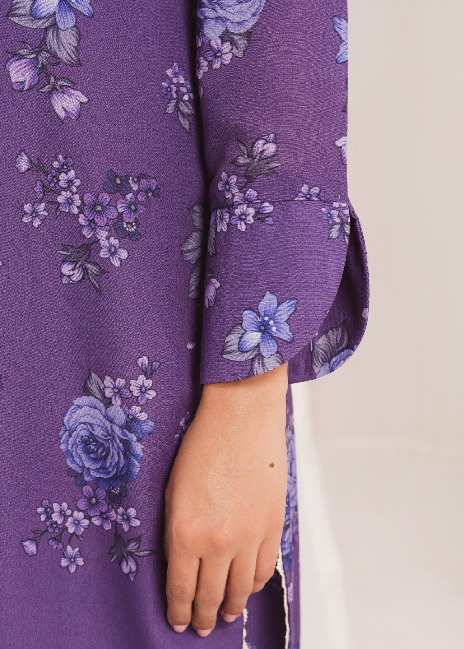 Pakistani Plum Embroidered Poly Lawn Kurta Set (3-Piece) - Image 7